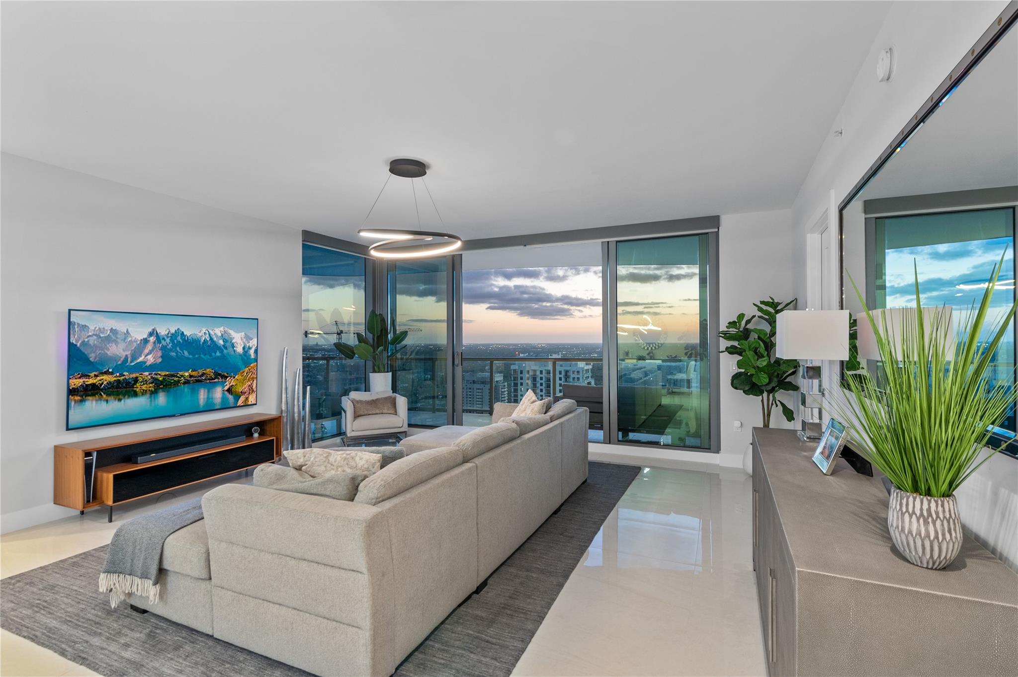 100 E Las Olas Blvd 4504 Property Photo 8