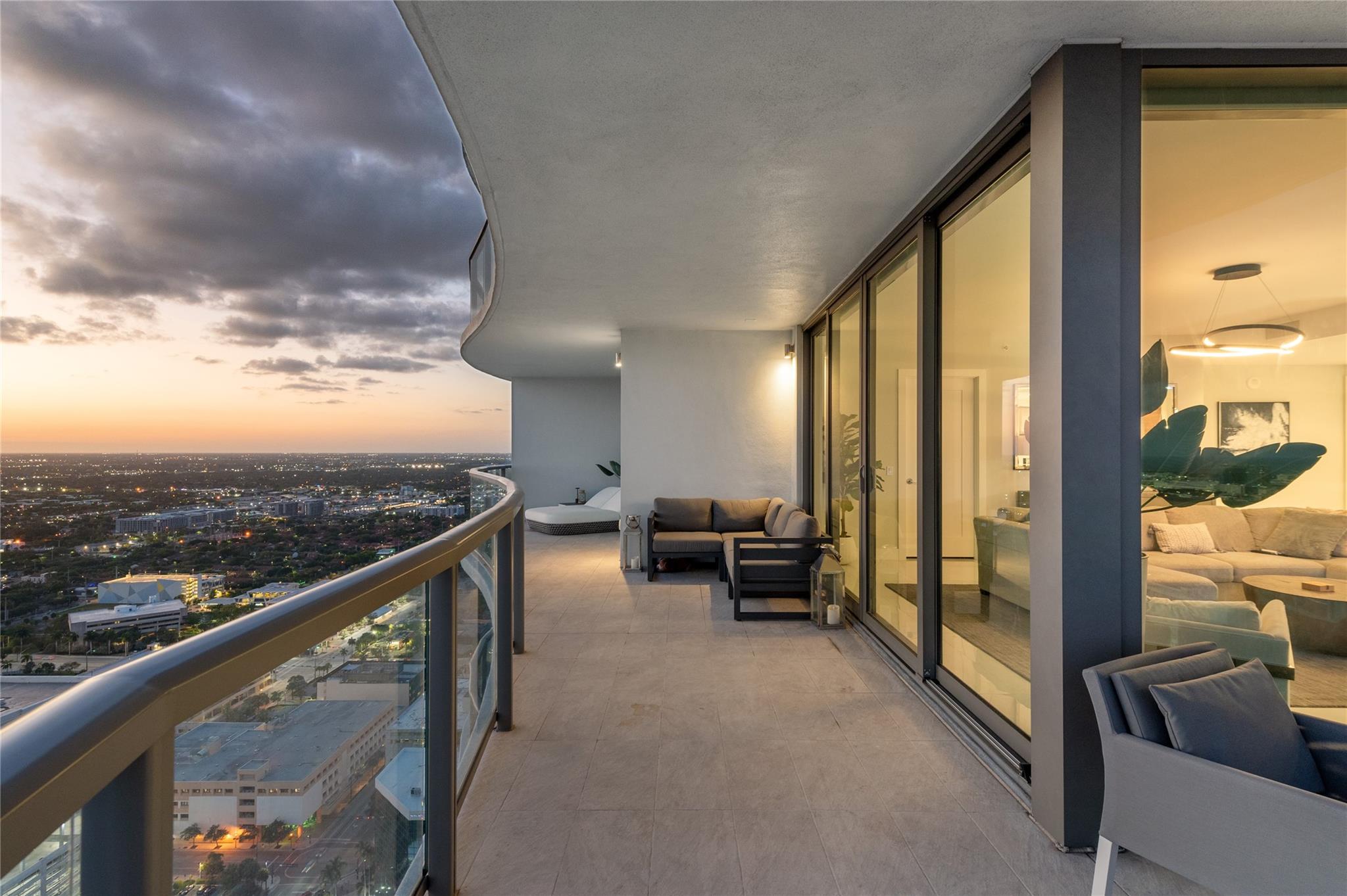 100 E Las Olas Blvd 4504 Property Photo 16