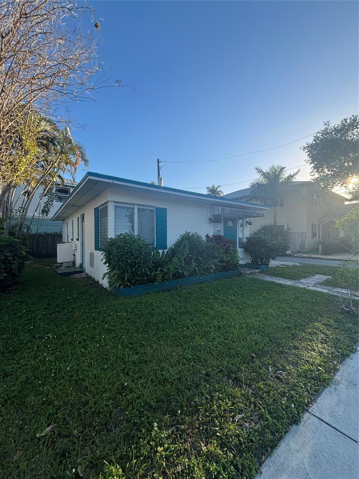 1204 W Las Olas Blvd Property Photo 2