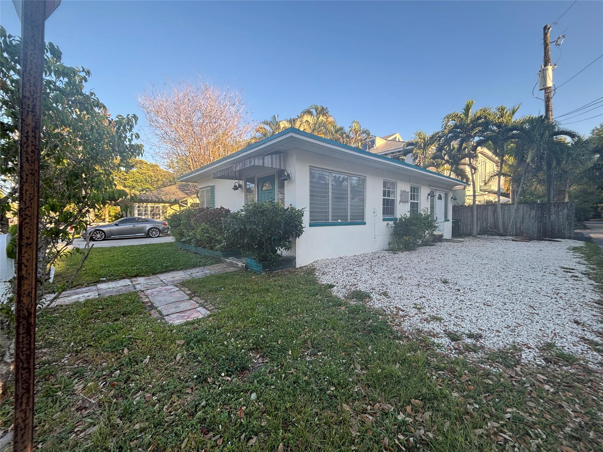 1204 W Las Olas Blvd Property Photo 3