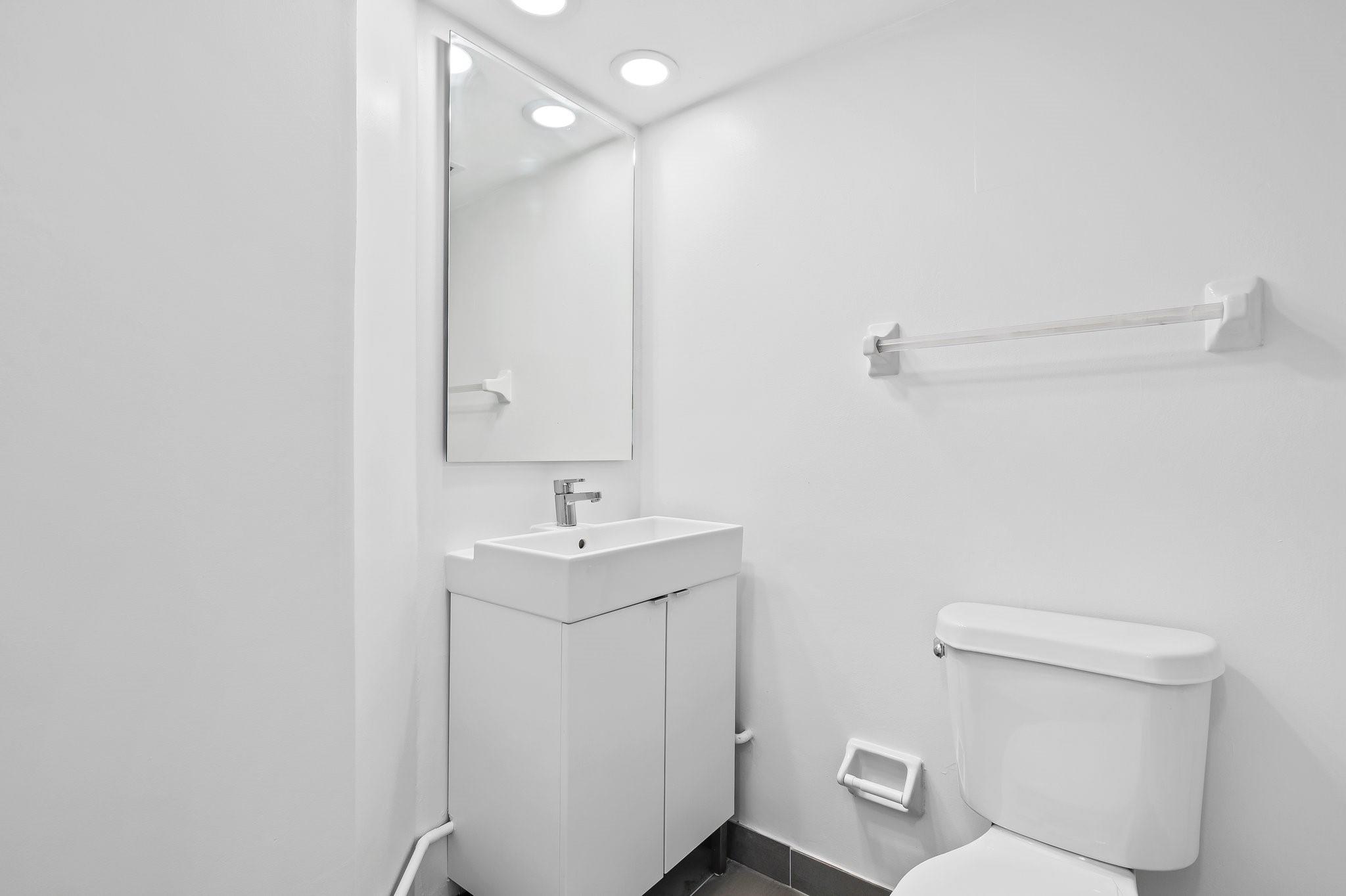1050 Se 15th St 308 Property Photo 14