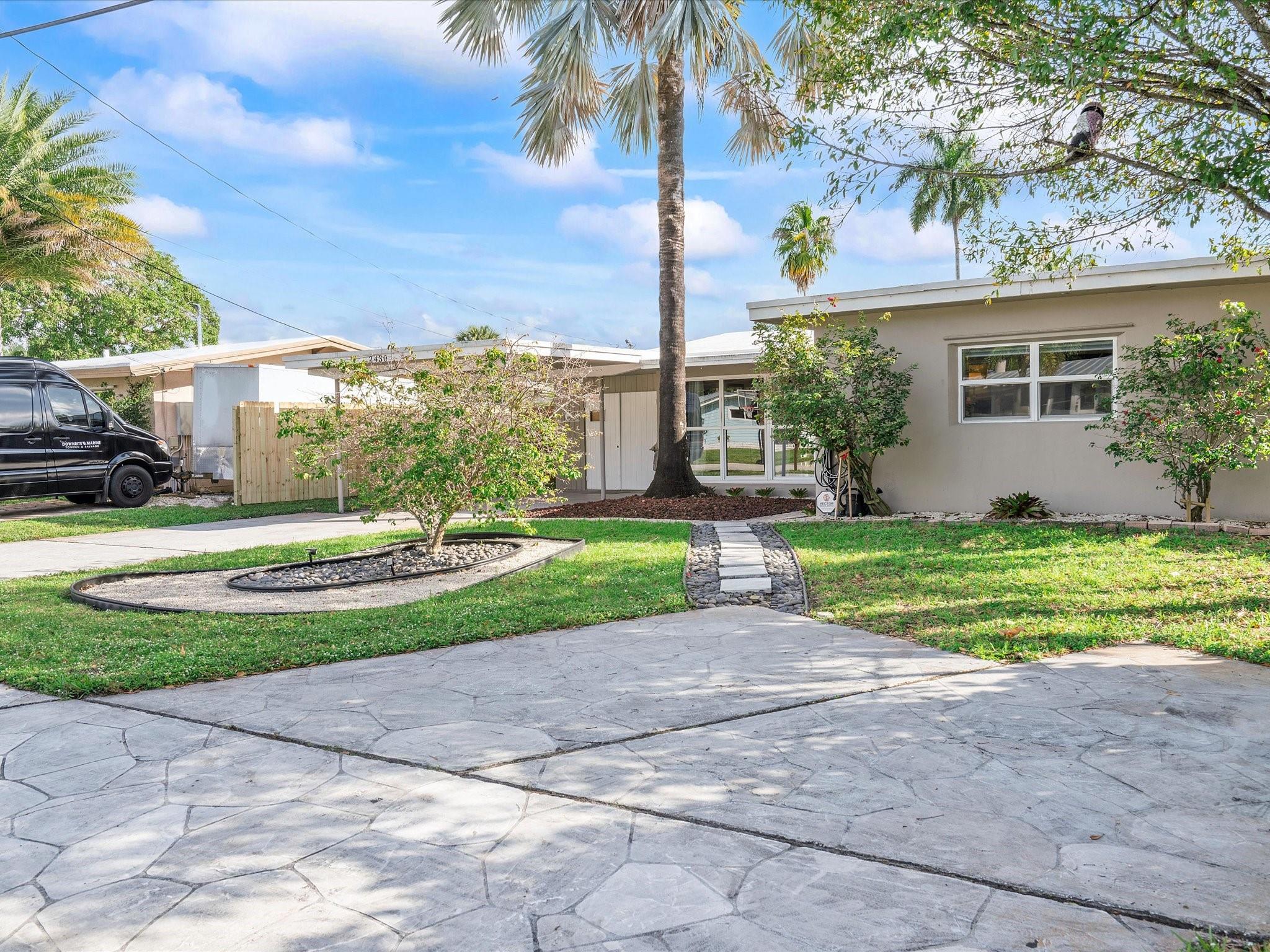 2430 Cat Cay Ln Property Photo 4