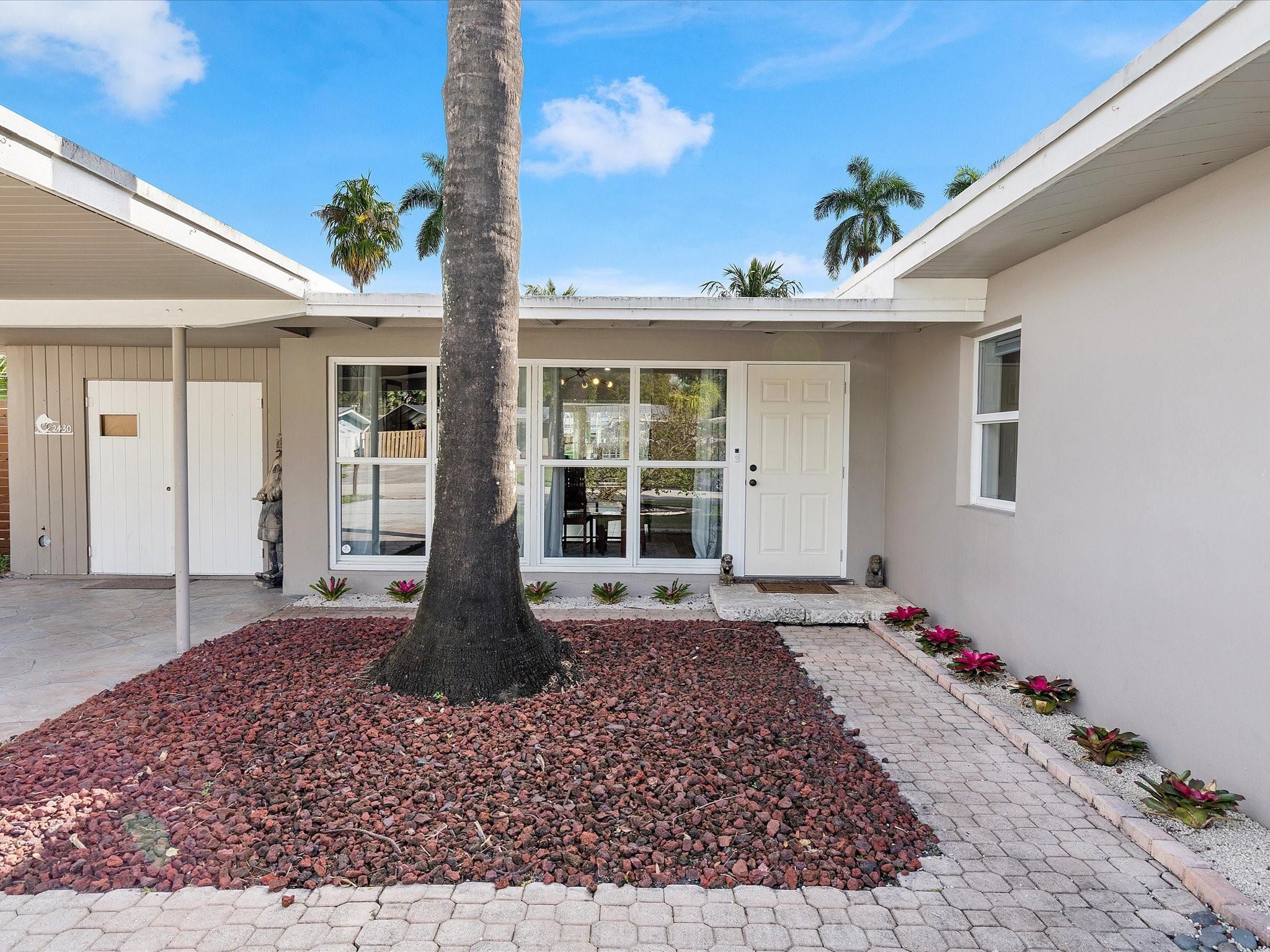 2430 Cat Cay Ln Property Photo 5