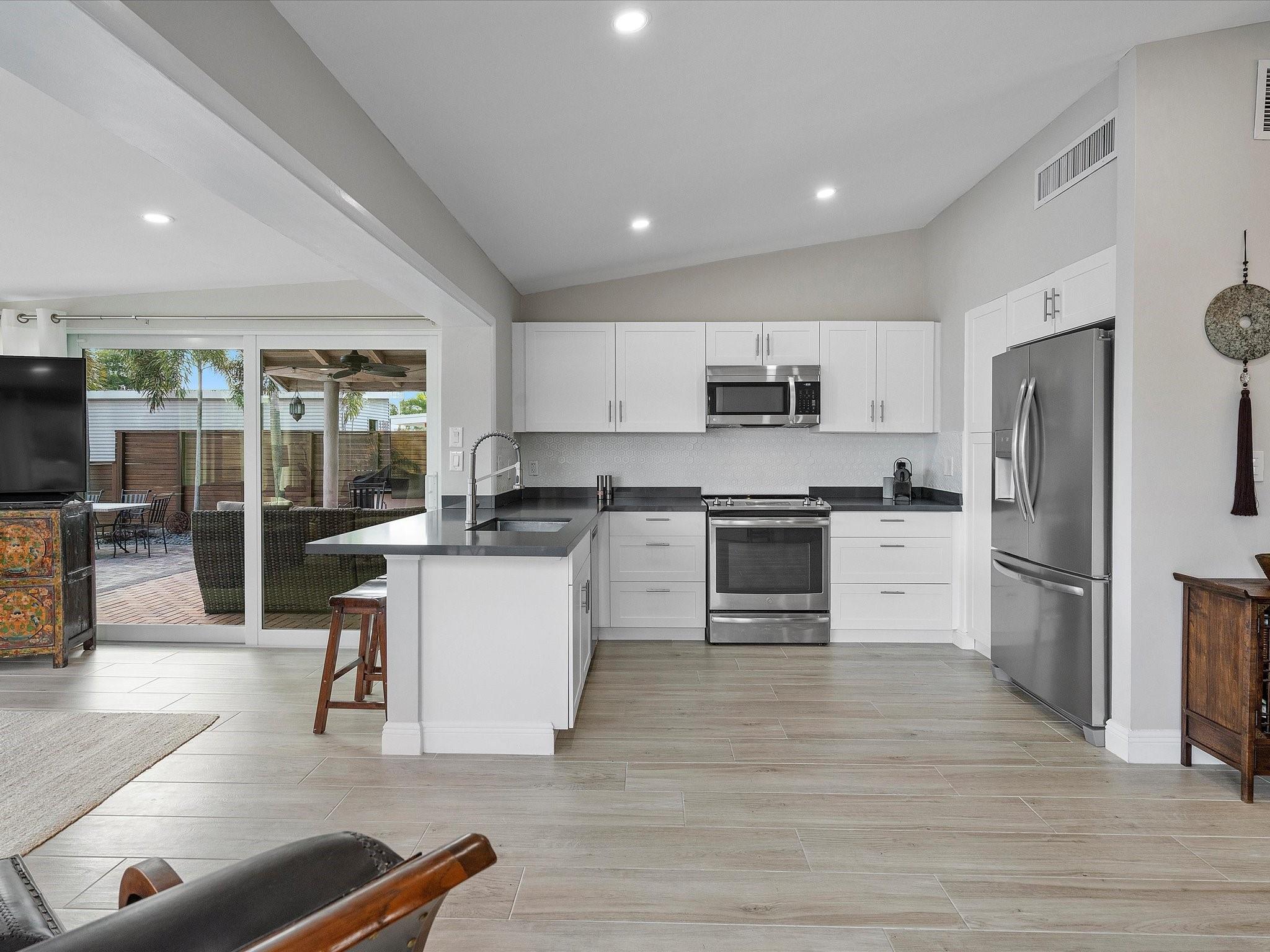 2430 Cat Cay Ln Property Photo 14