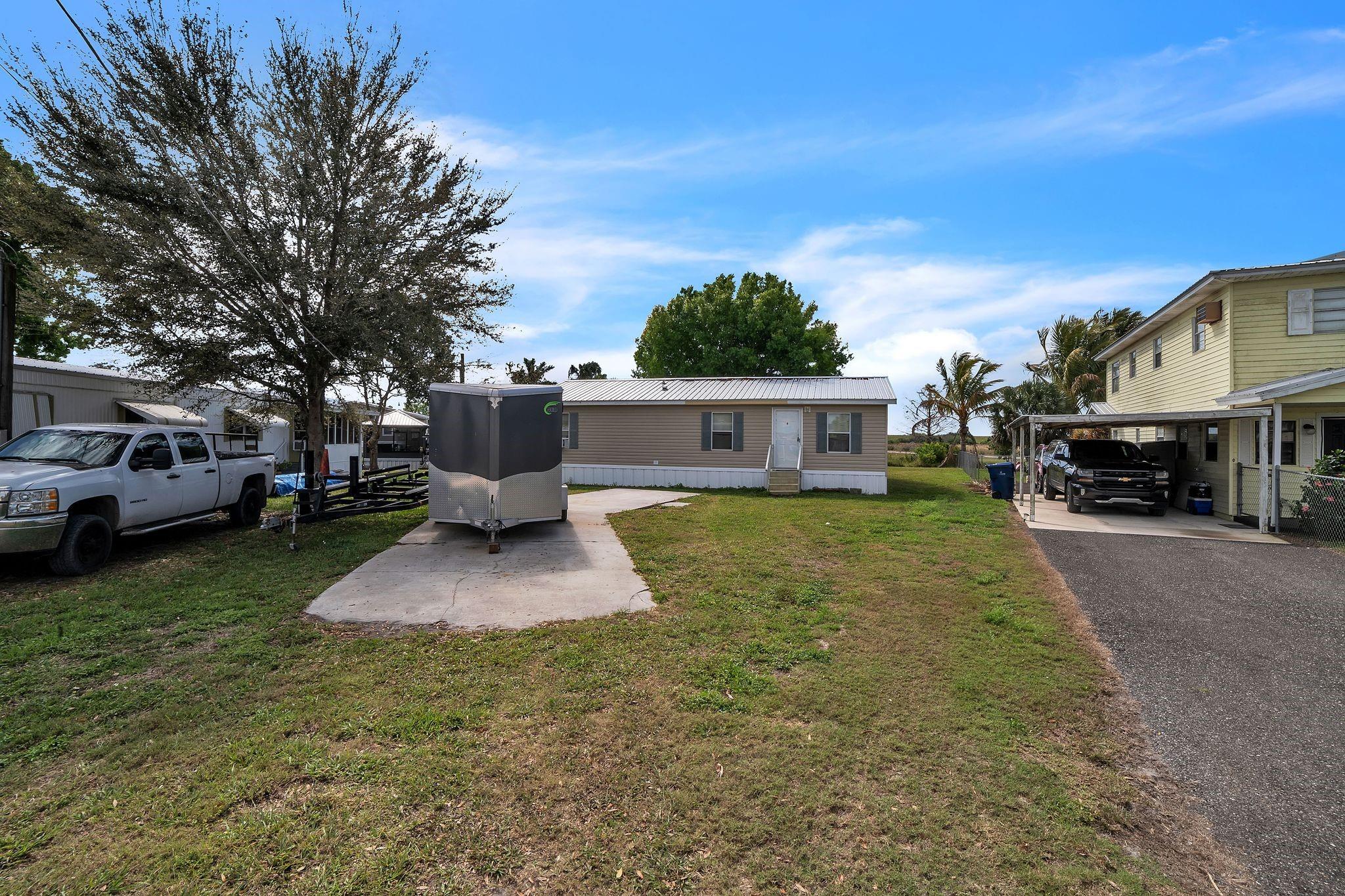 1103 Lemon St Property Photo