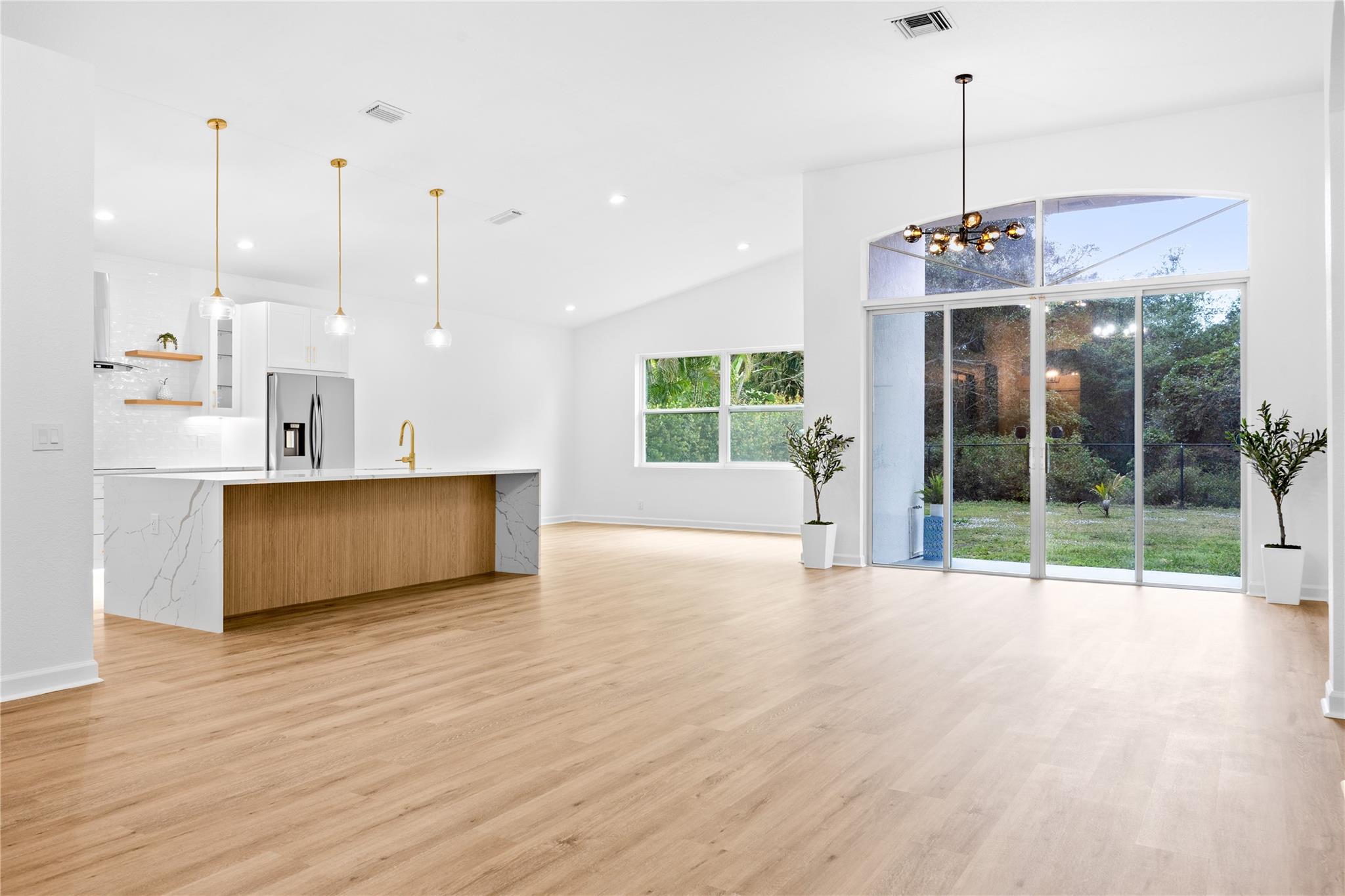 6061 Swans Way Property Photo 1