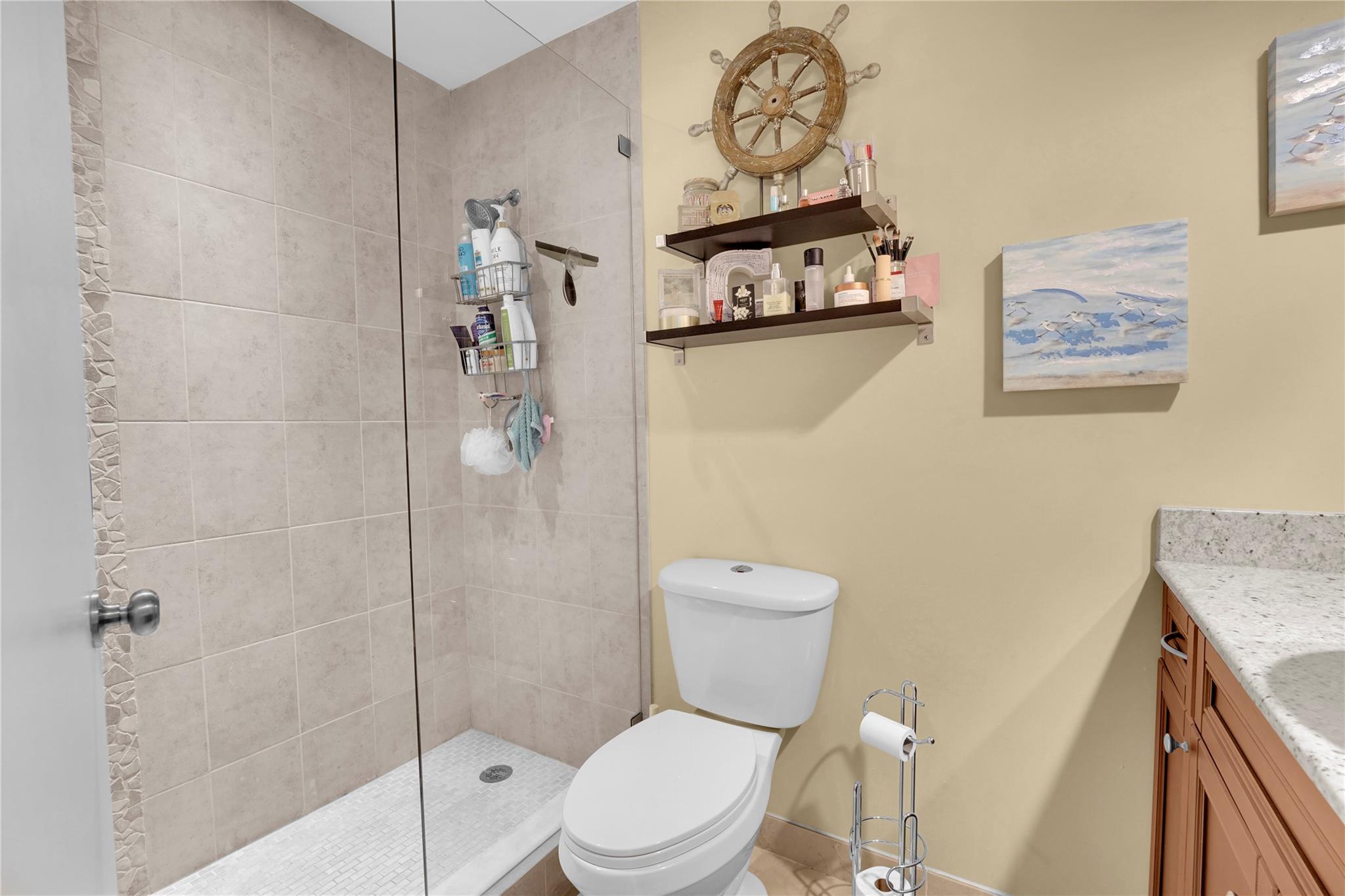 535 Hendricks Isle 305 Property Photo 20