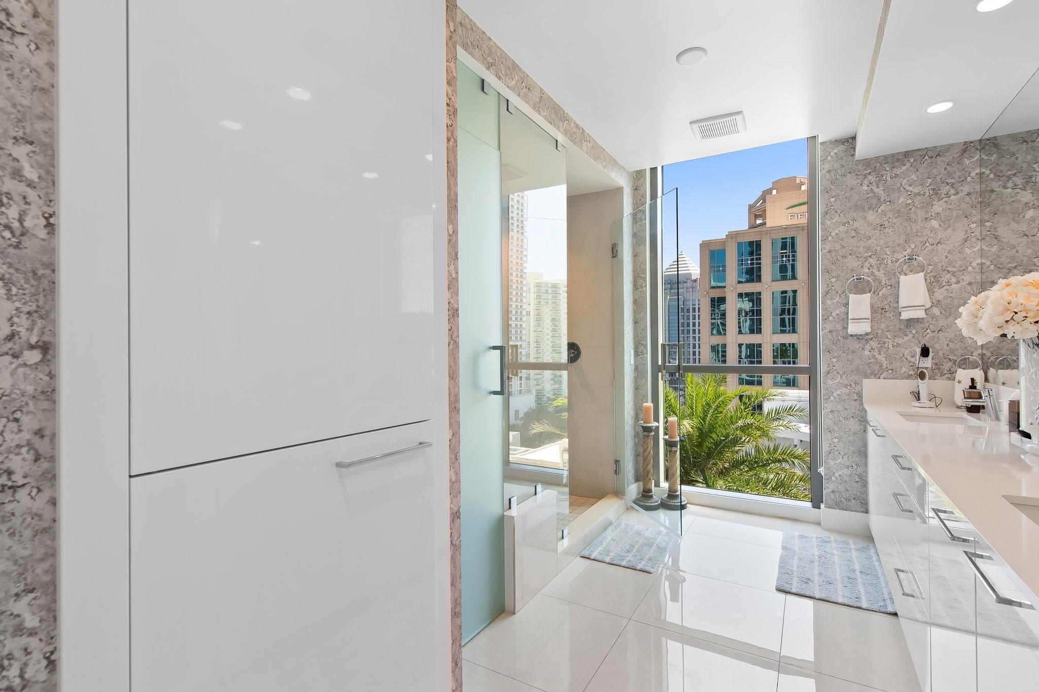 100 E Las Olas Blvd 1901 Property Photo 19