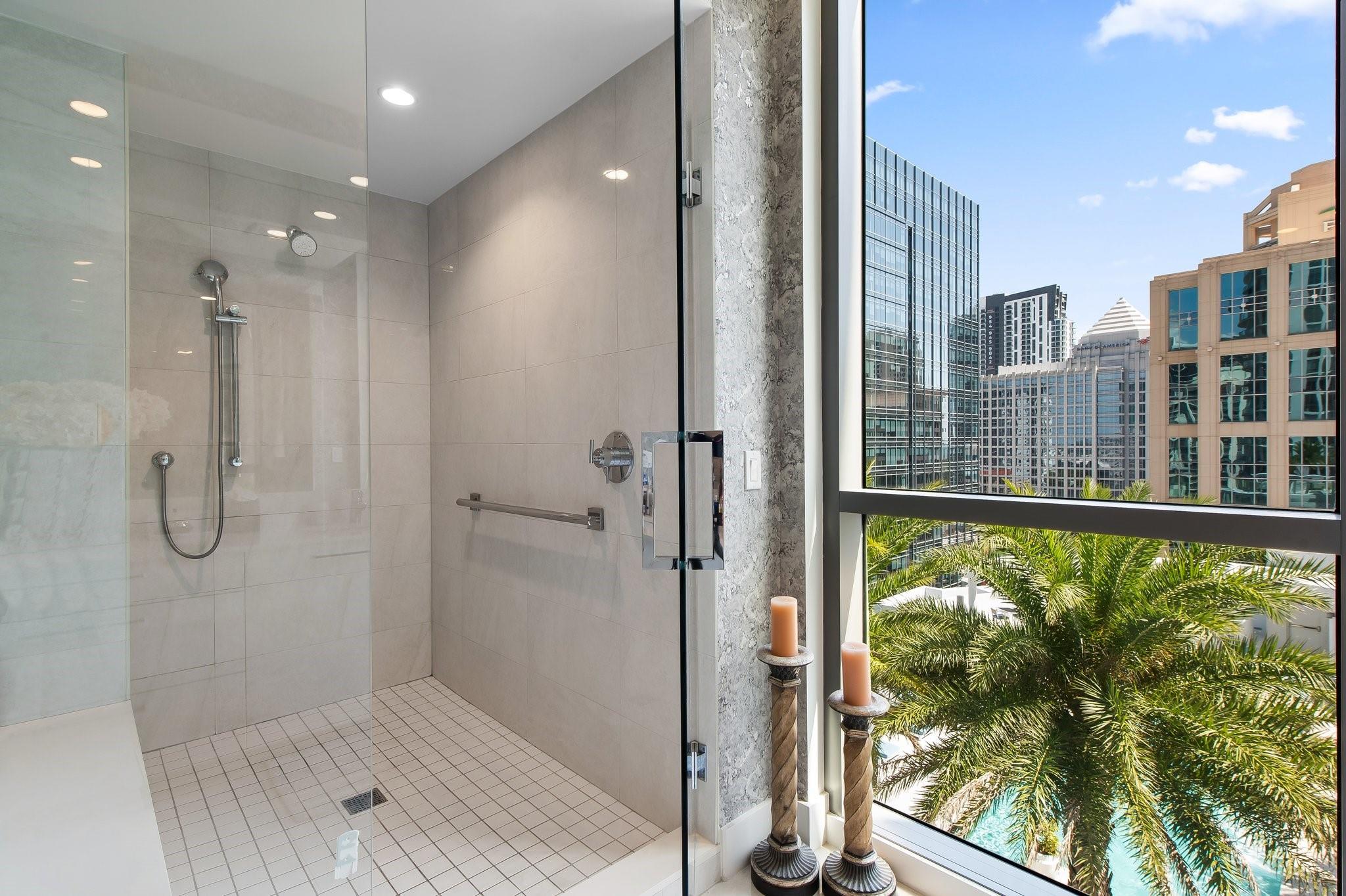 100 E Las Olas Blvd 1901 Property Photo 21