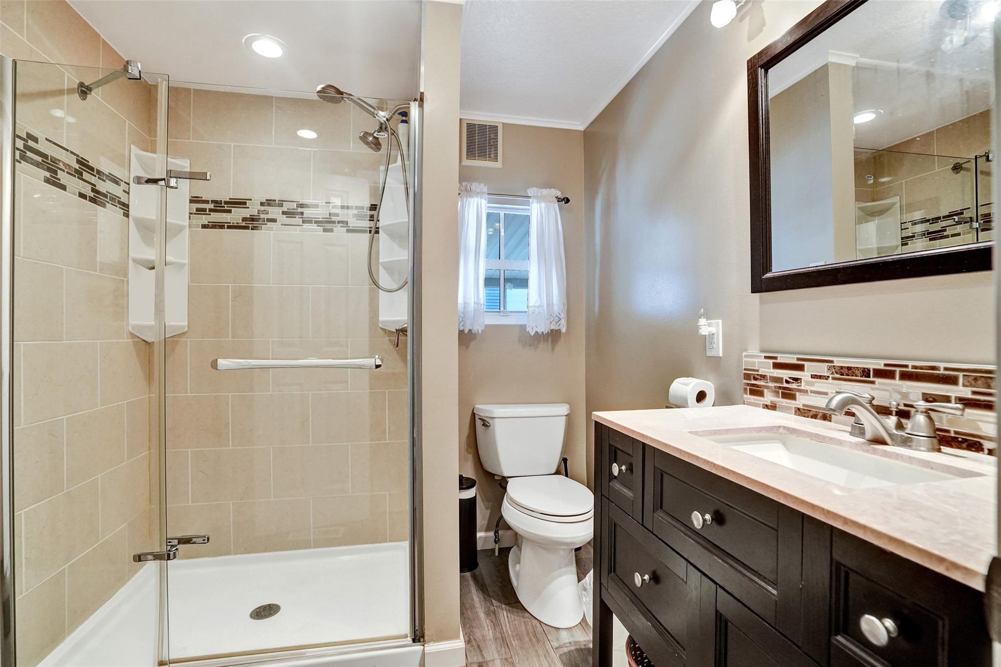 3221 Teakwood Ln Property Photo 28