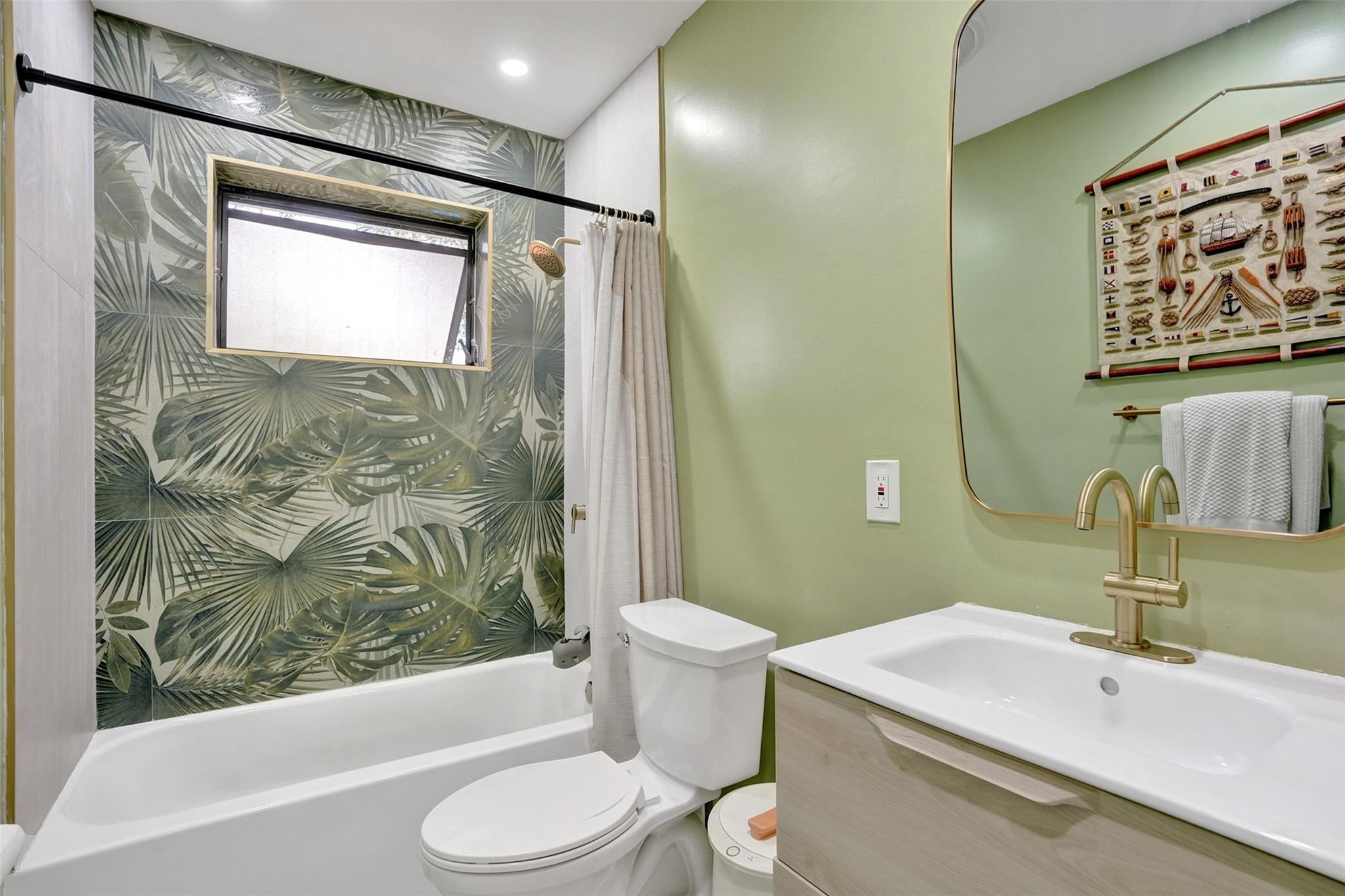 1710 Sw 36th Ave Property Photo 8