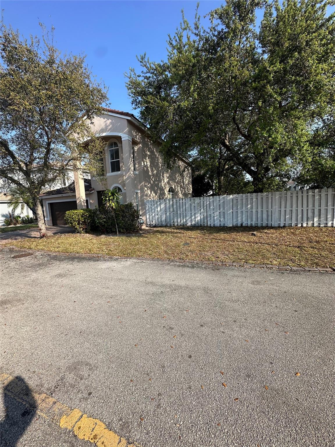 F10491371 Property Photo 1