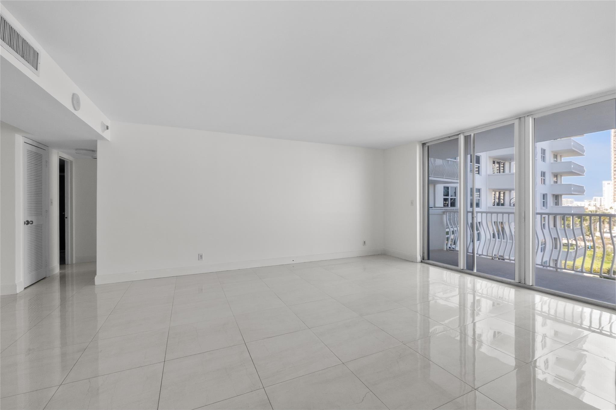 1 Las Olas Cir 511 Property Photo 18