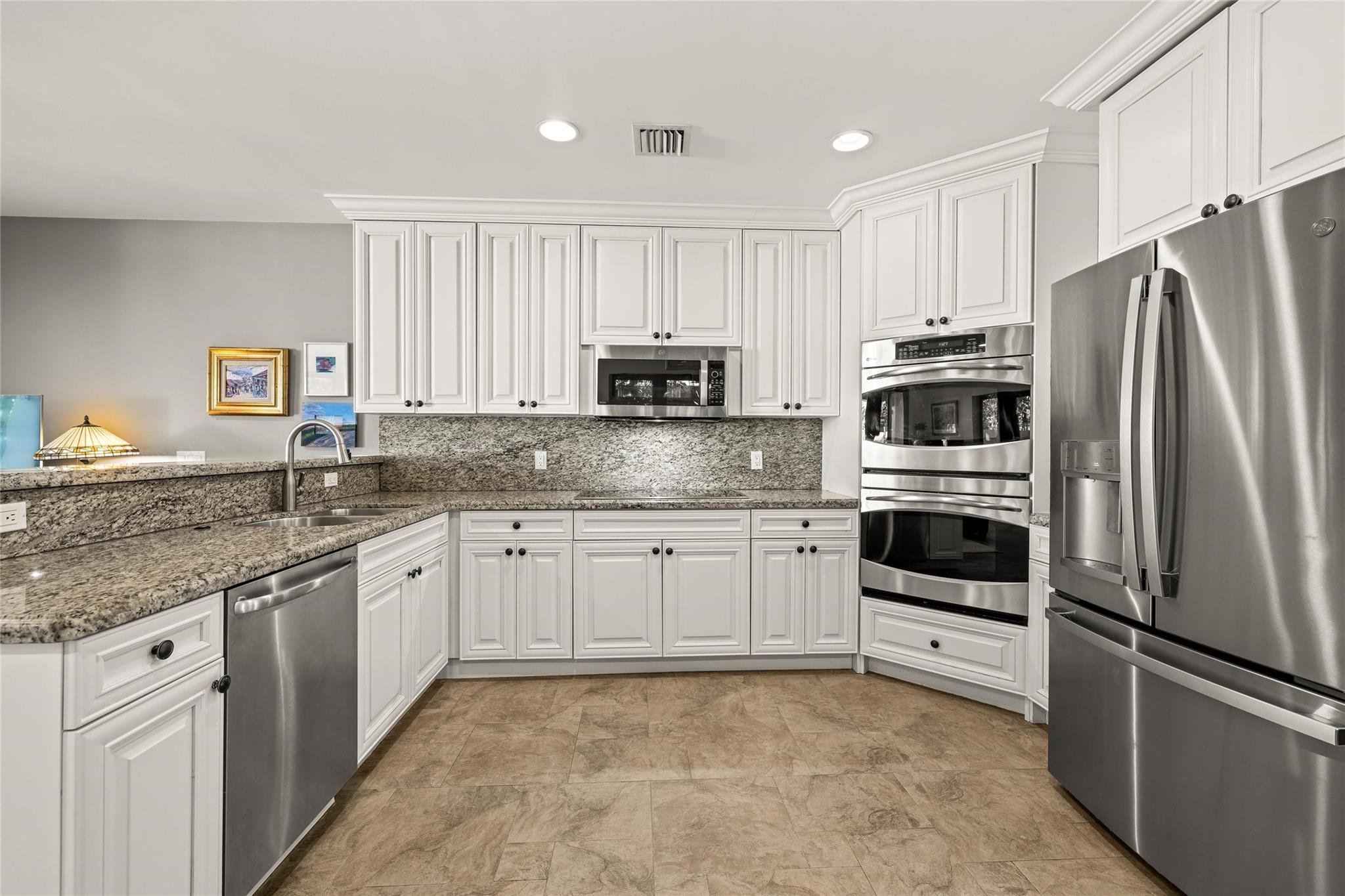 1625 Ne 1st St * Property Photo 6