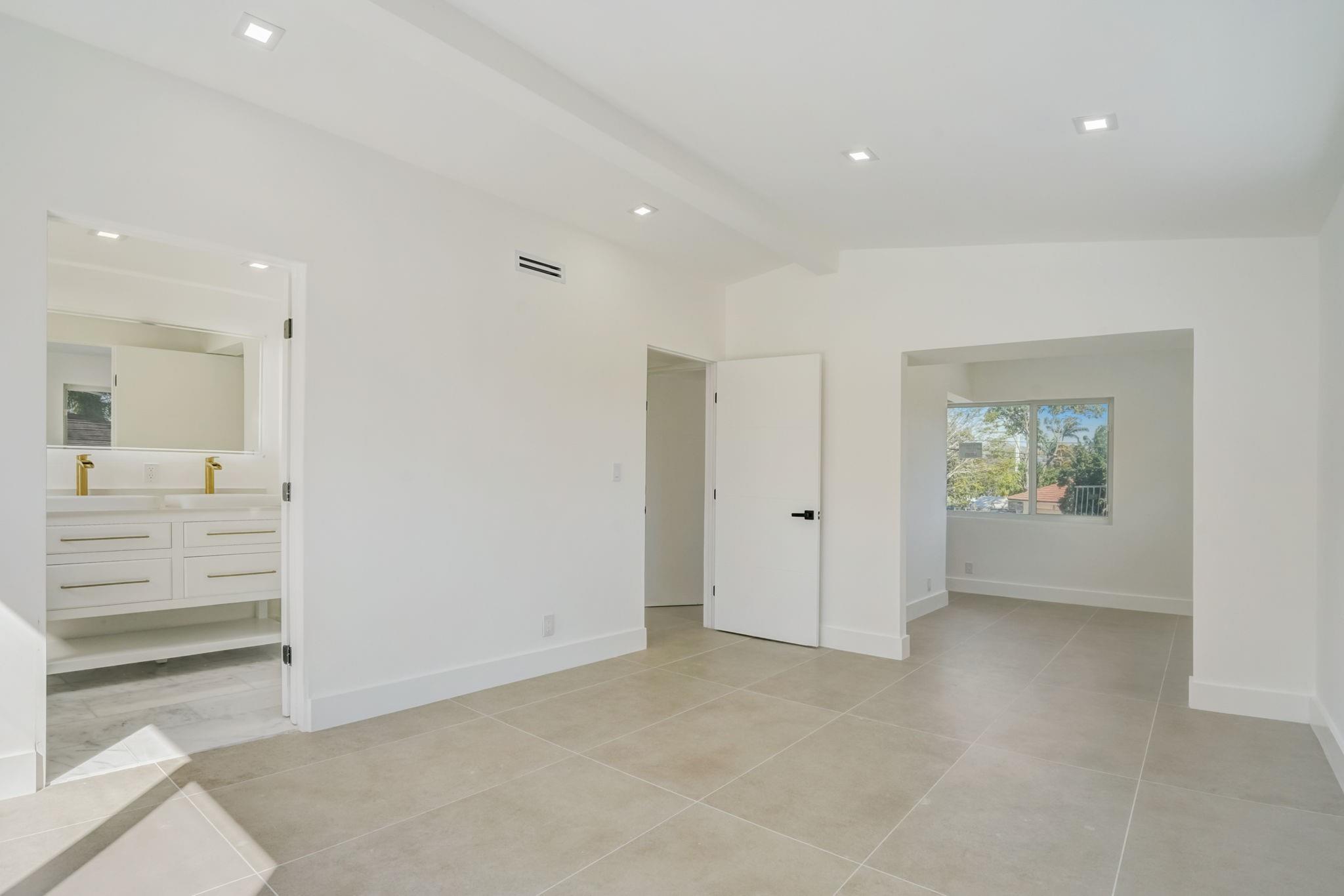 2407 Sugarloaf Ln Property Photo 8