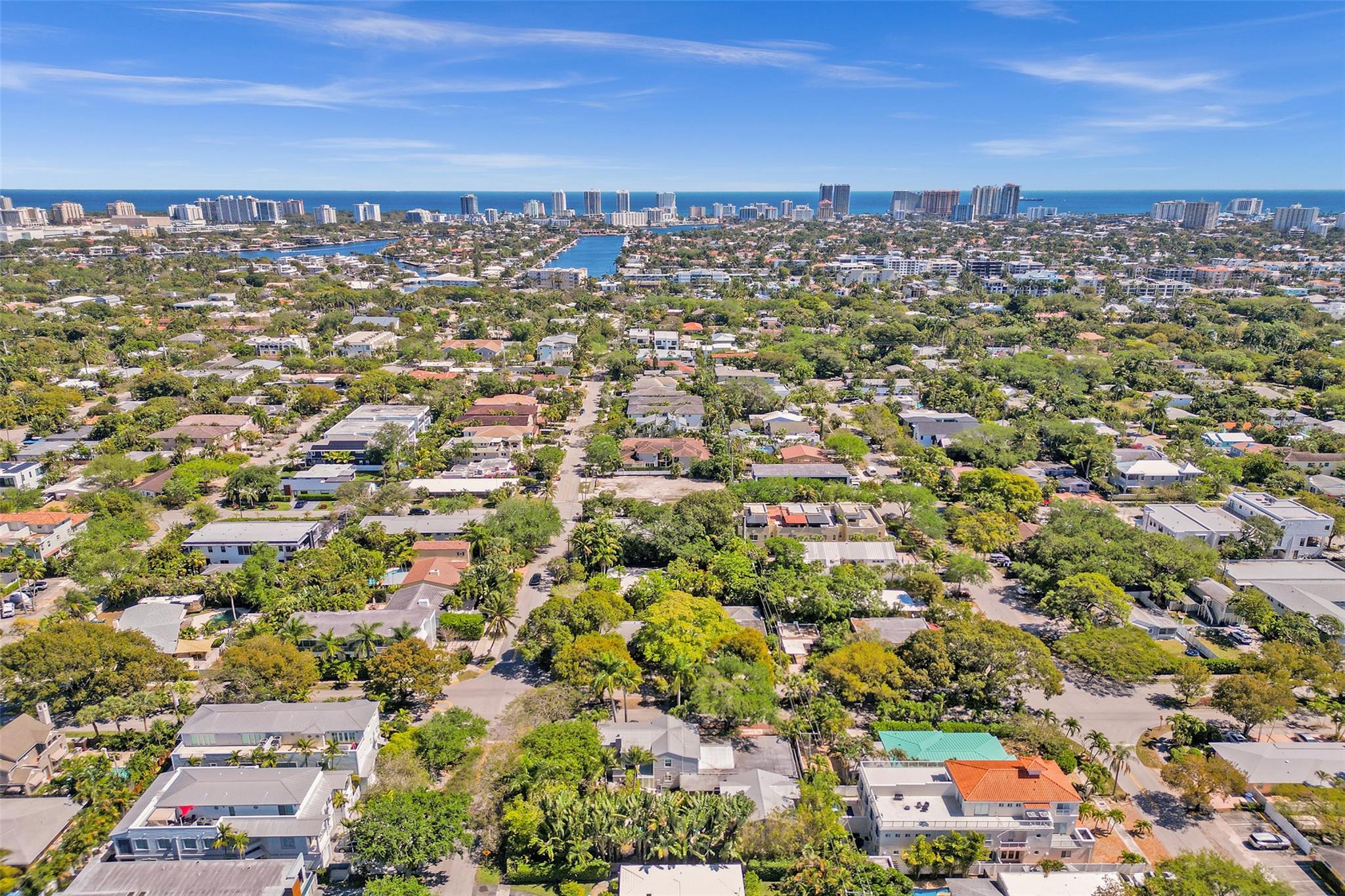 459 Ne 15th Ave Property Photo 4