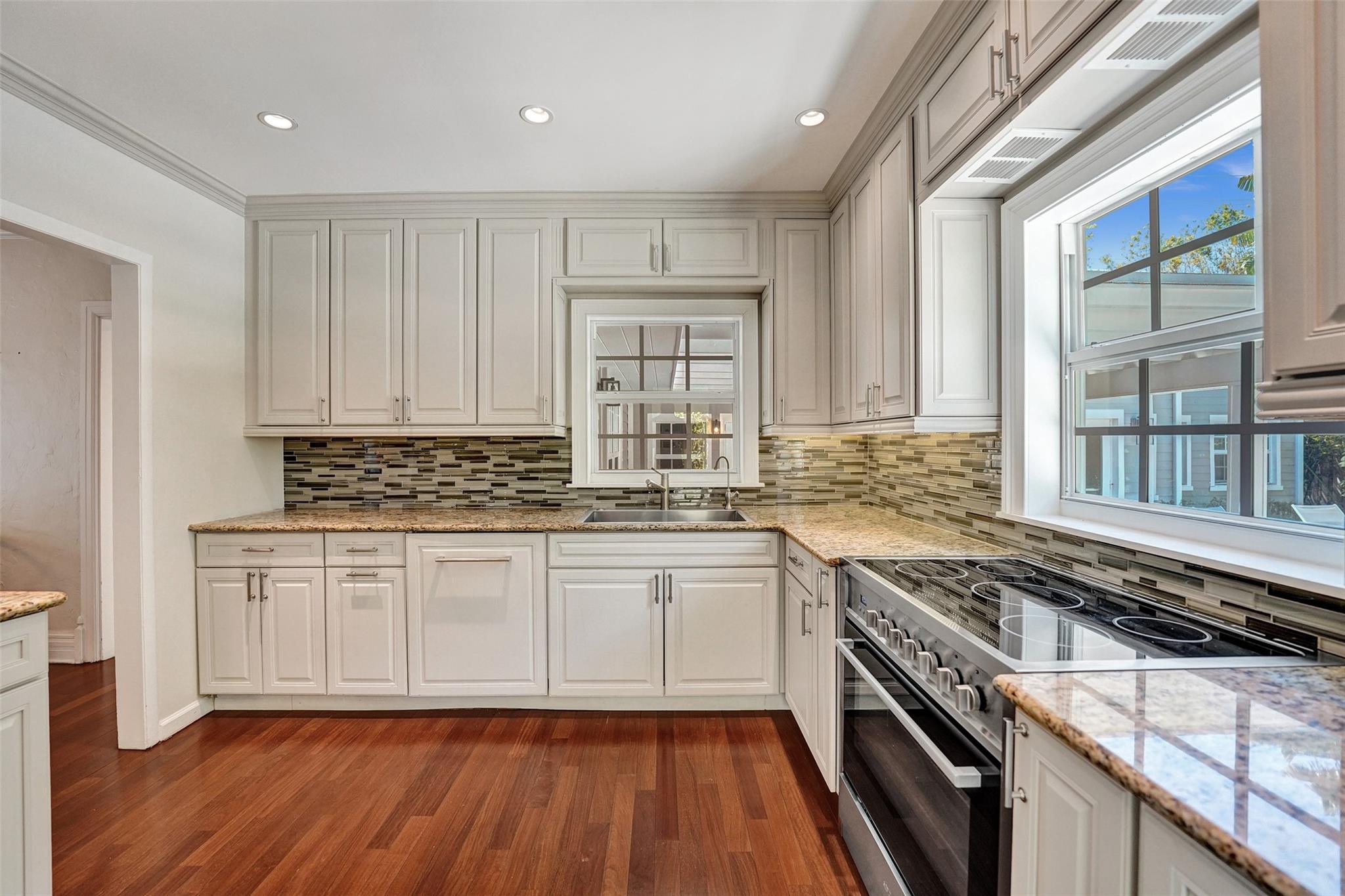 459 Ne 15th Ave Property Photo 12