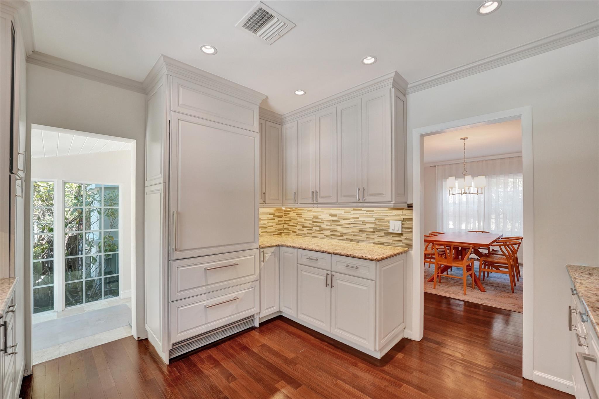 459 Ne 15th Ave Property Photo 13