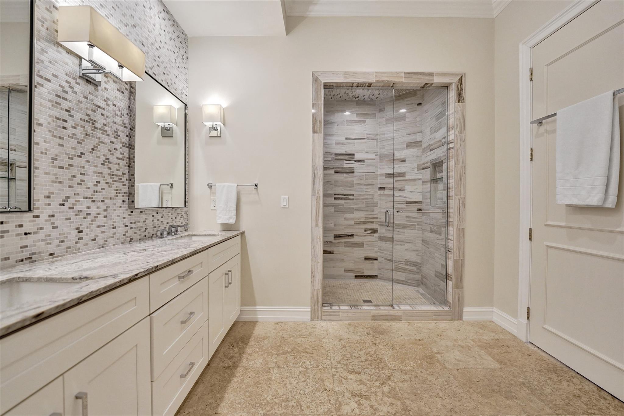 459 Ne 15th Ave Property Photo 24