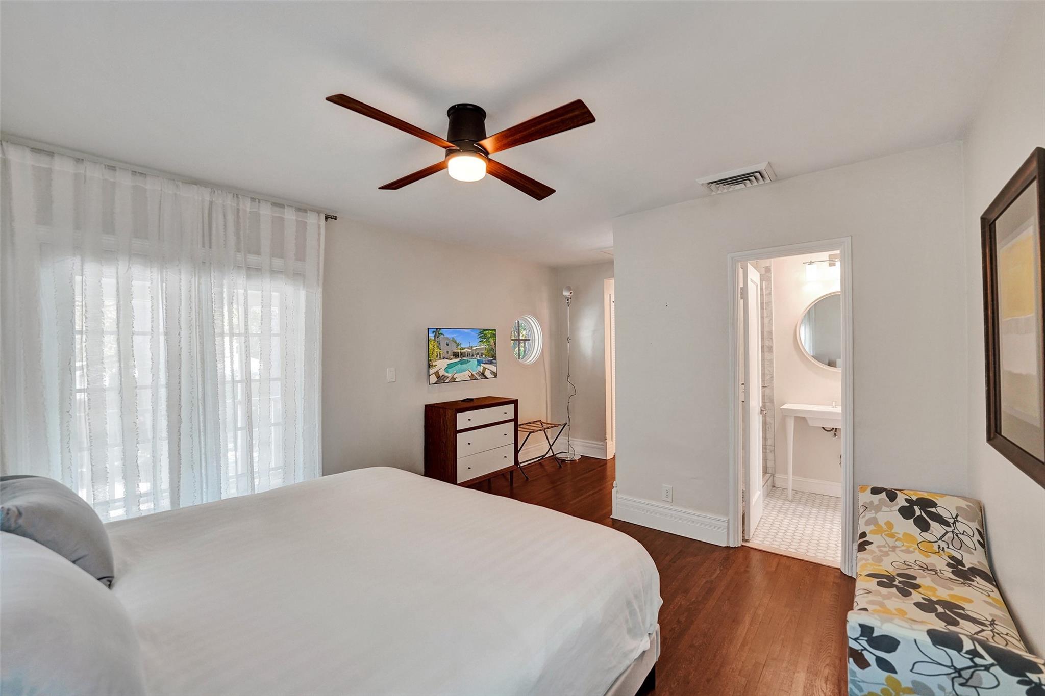 459 Ne 15th Ave Property Photo 27