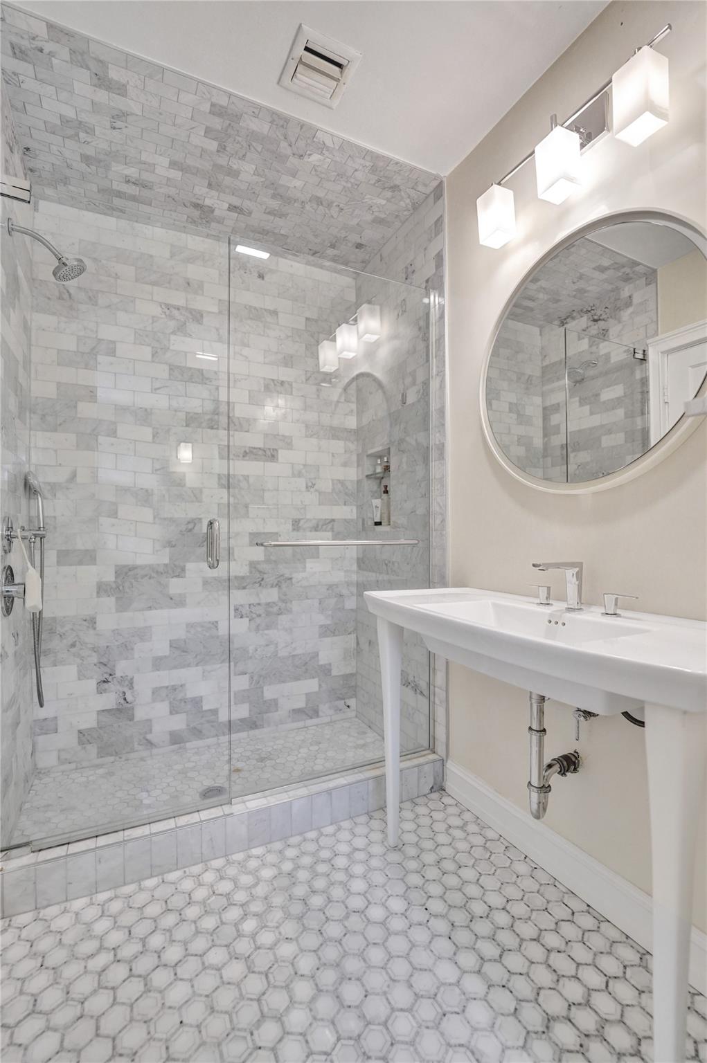 459 Ne 15th Ave Property Photo 28