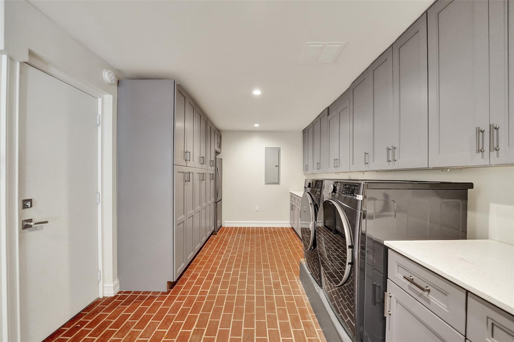 459 Ne 15th Ave Property Photo 33