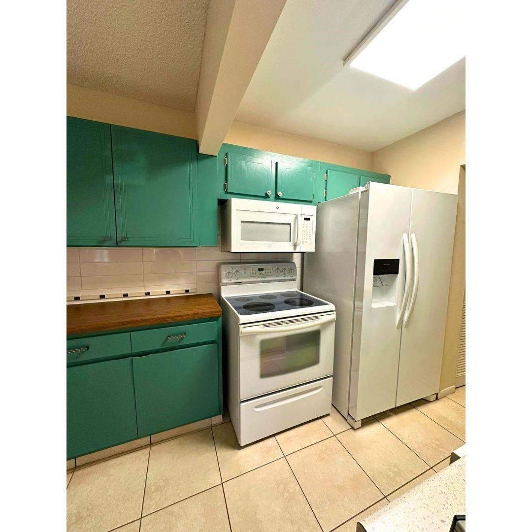 5190 E Sabal Palm Boulevard 201 Property Photo 11