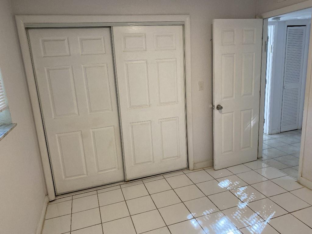4717 Sw 33rd Ave 102 Property Photo 6