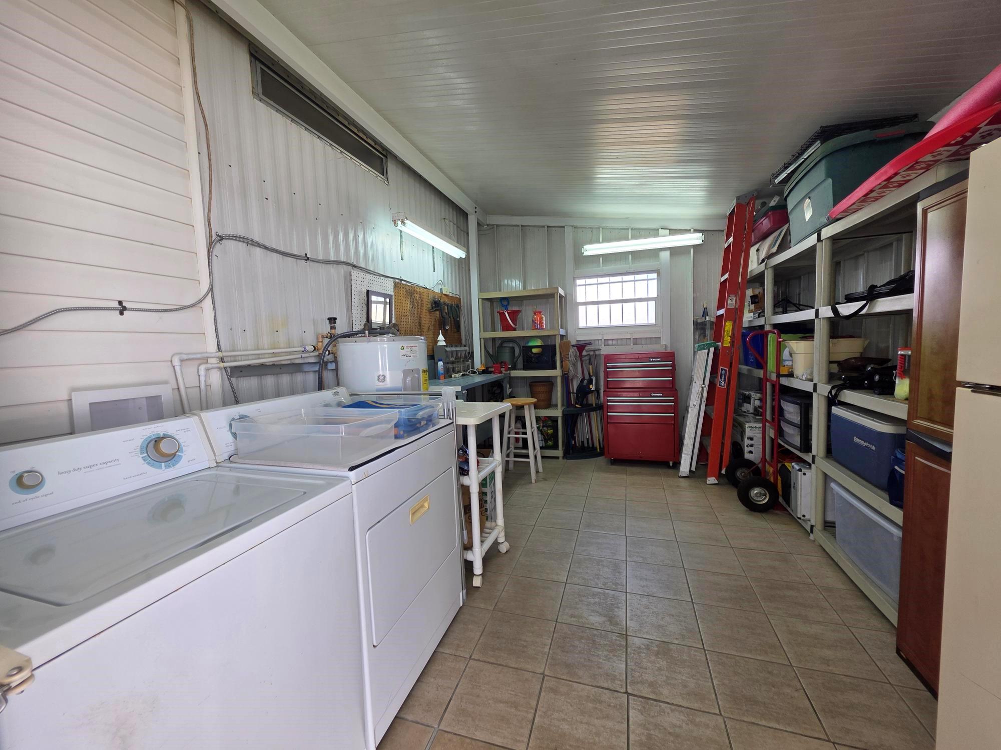 2441 Sw 52nd St Property Photo 24