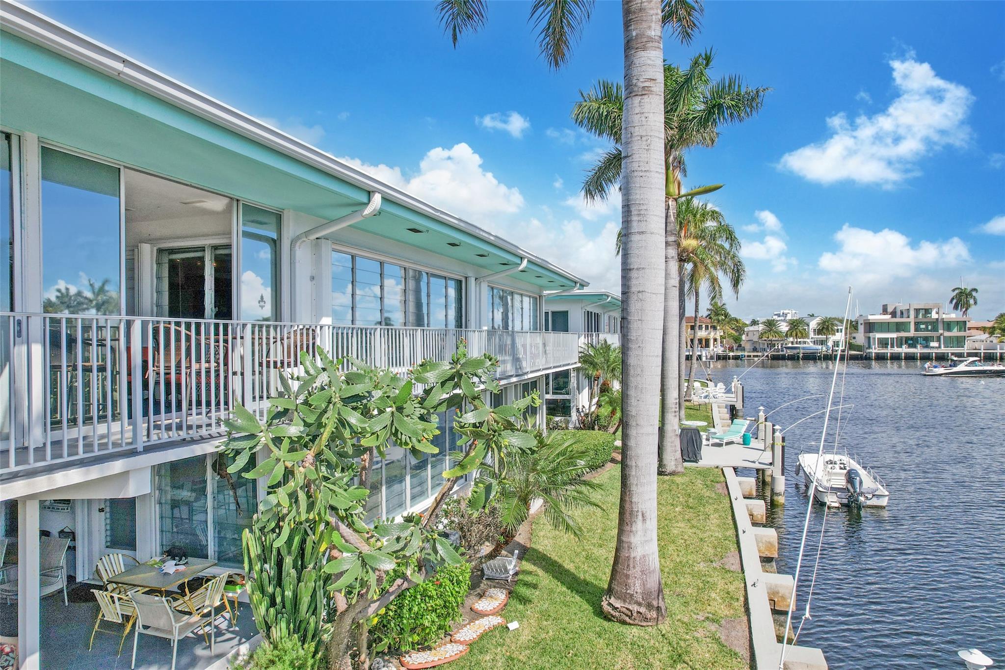 180 Isle Of Venice Dr 222 Property Photo 8