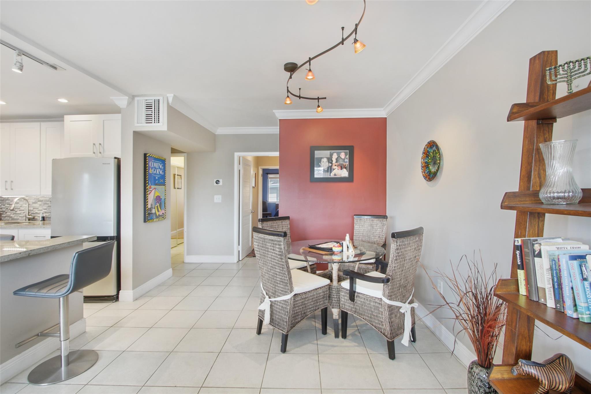 180 Isle Of Venice Dr 222 Property Photo 12