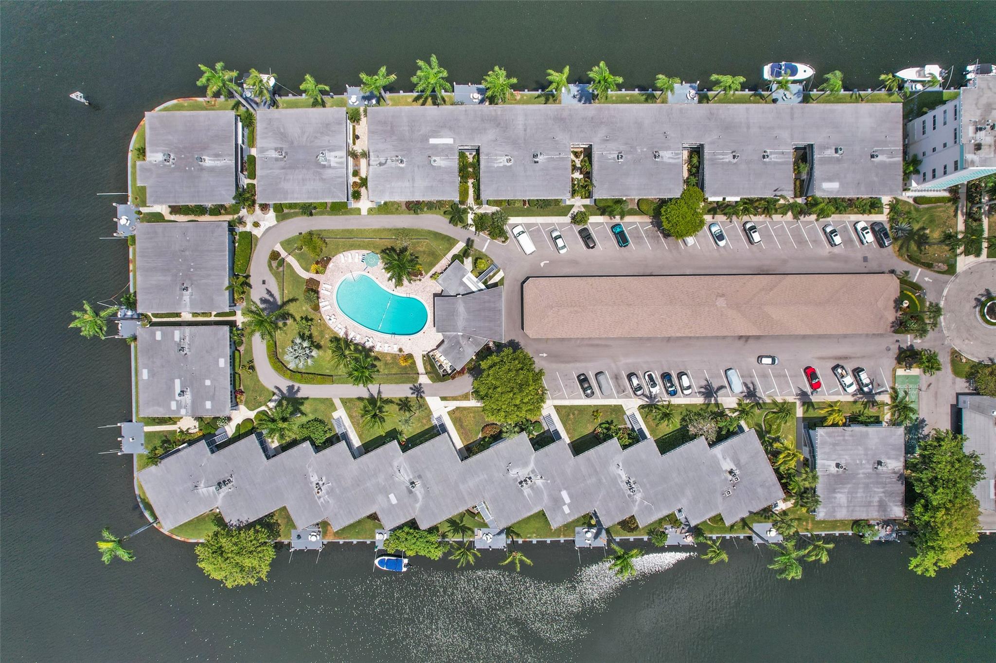 180 Isle Of Venice Dr 222 Property Photo 23