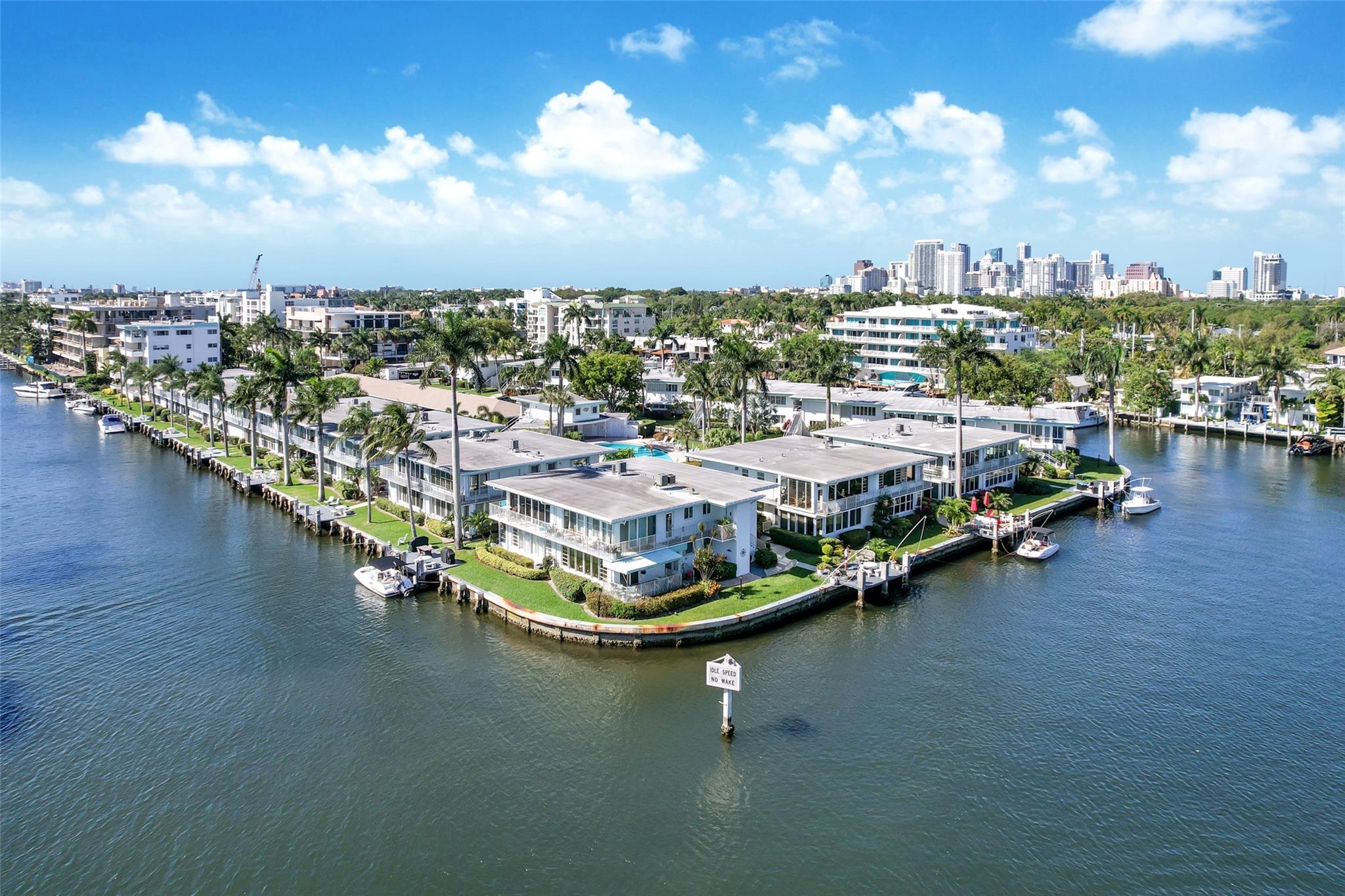 180 Isle Of Venice Dr 222 Property Photo 24