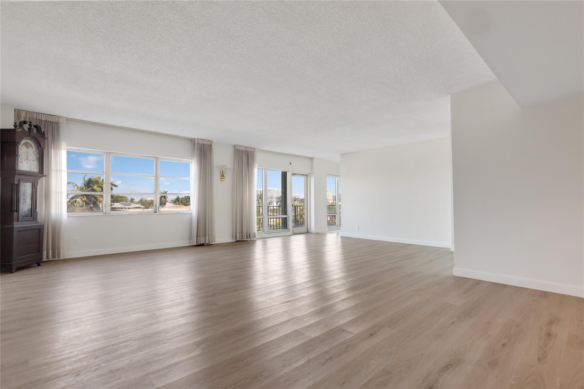 2500 E Las Olas Blvd 406 Property Photo 2