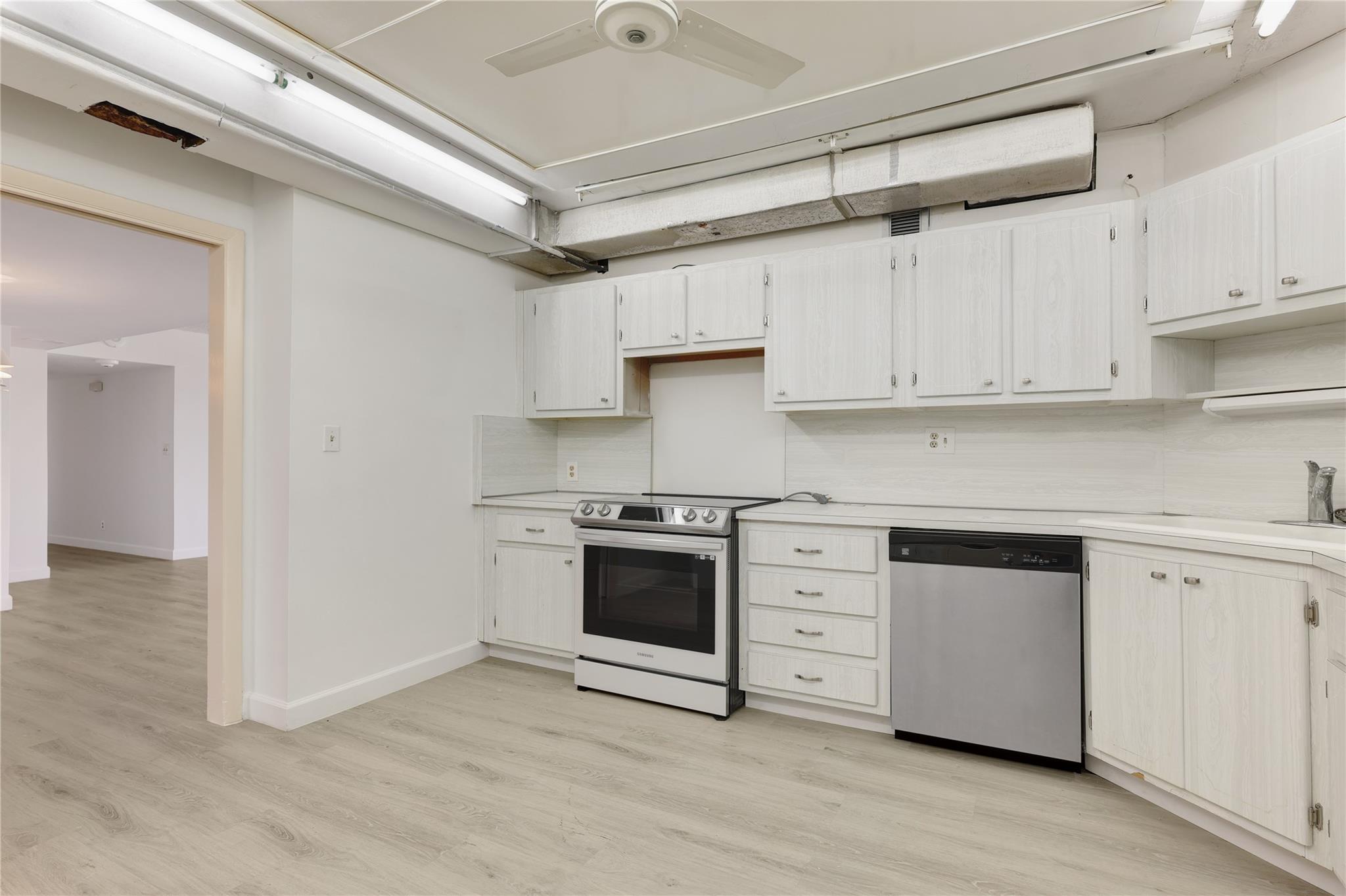 2500 E Las Olas Blvd 406 Property Photo 10