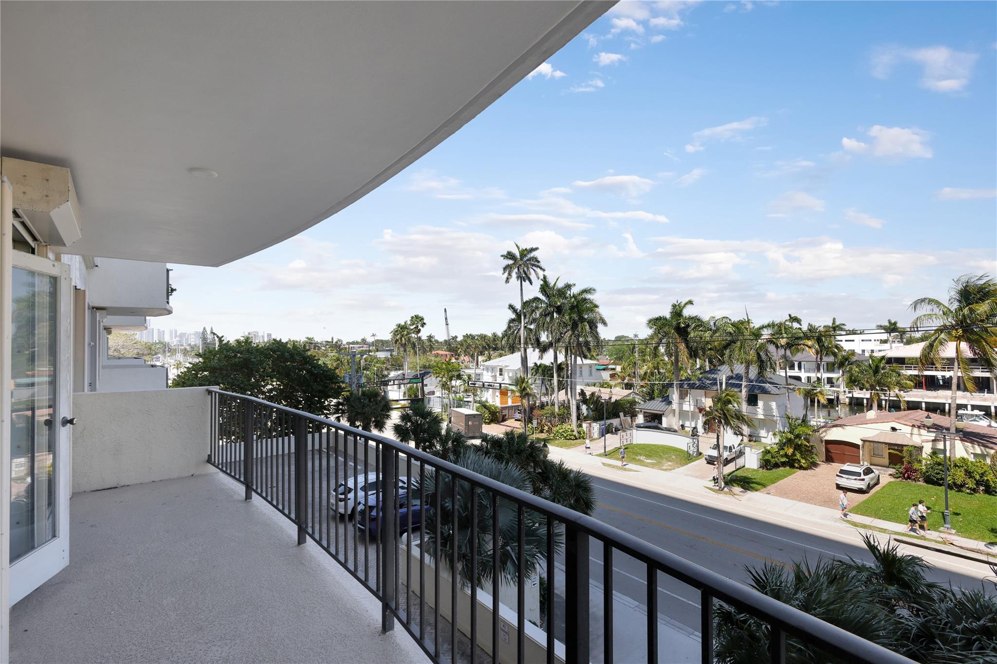 2500 E Las Olas Blvd 406 Property Photo 22
