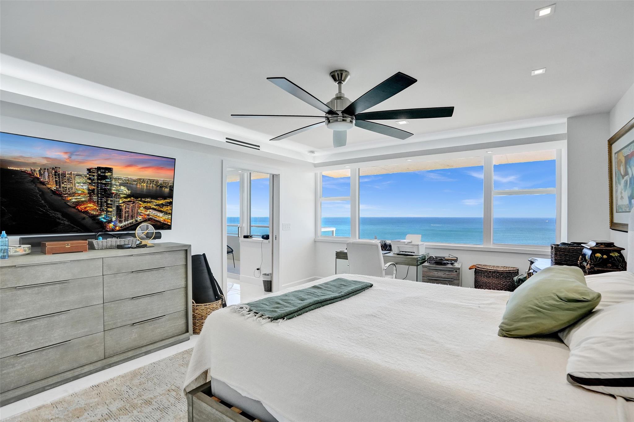 545 S Fort Lauderdale Beach Blvd 1701 Property Photo 17