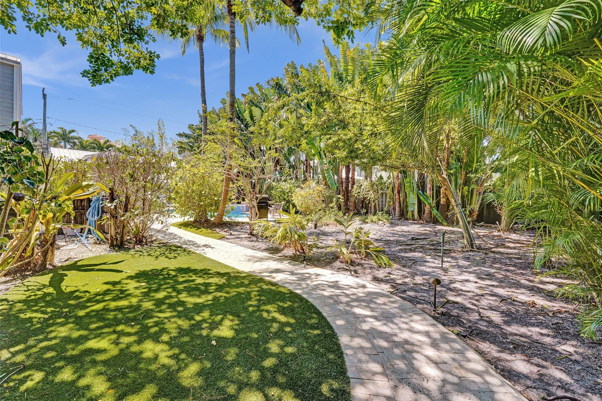 459 Ne 15th Ave Property Photo 13