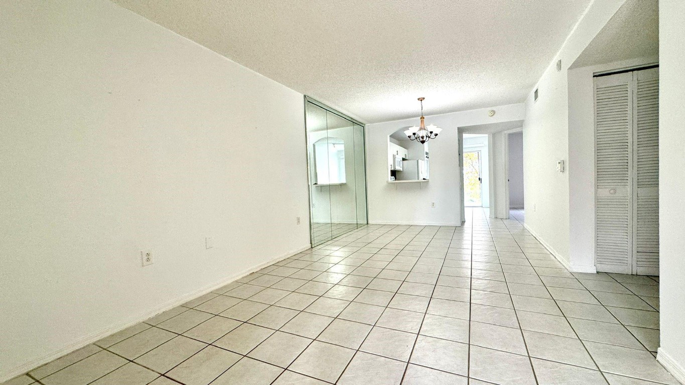 2125 77th Way 103 Property Photo 3