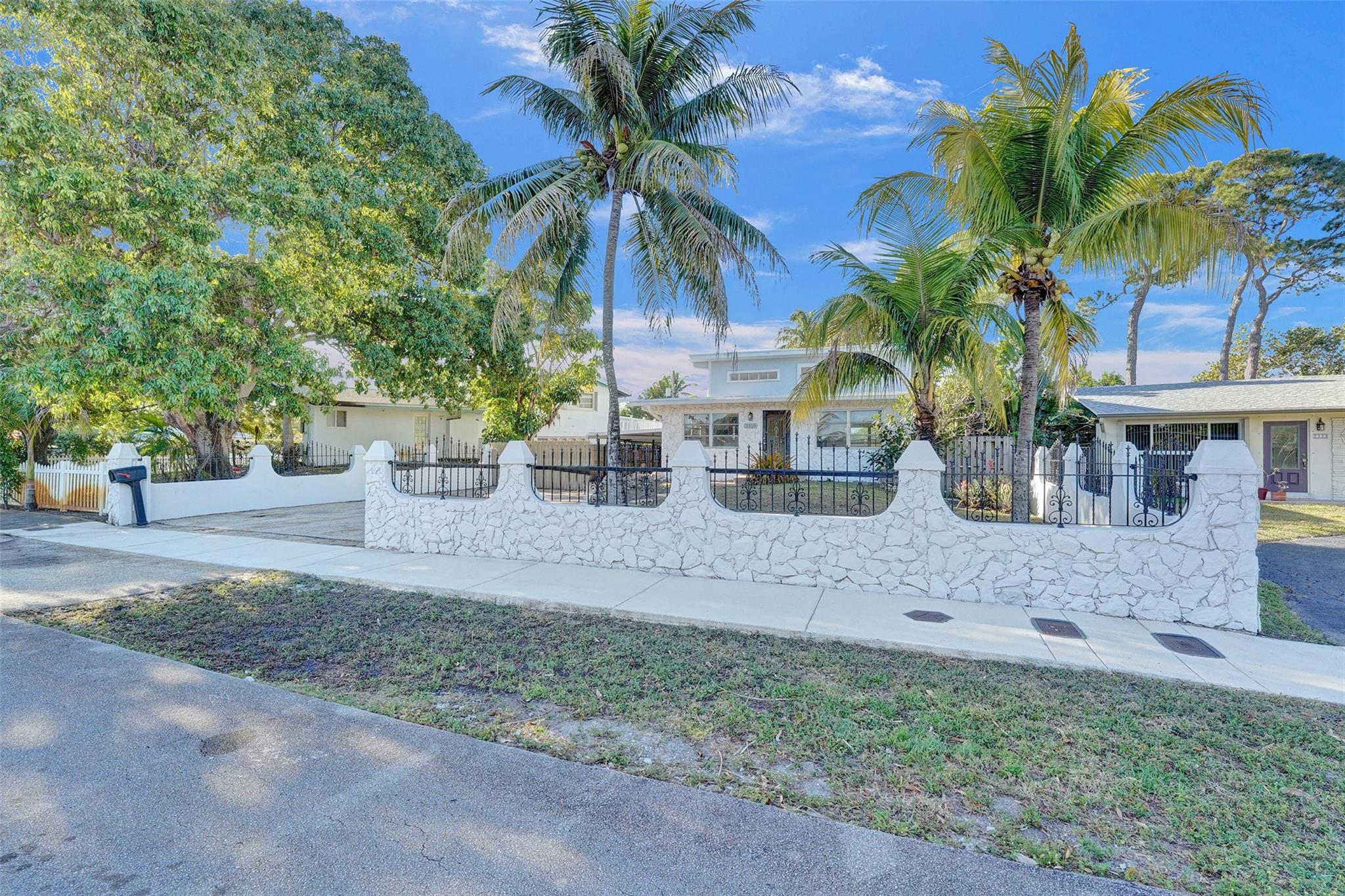 3310 Sw 21st Street Property Photo 2