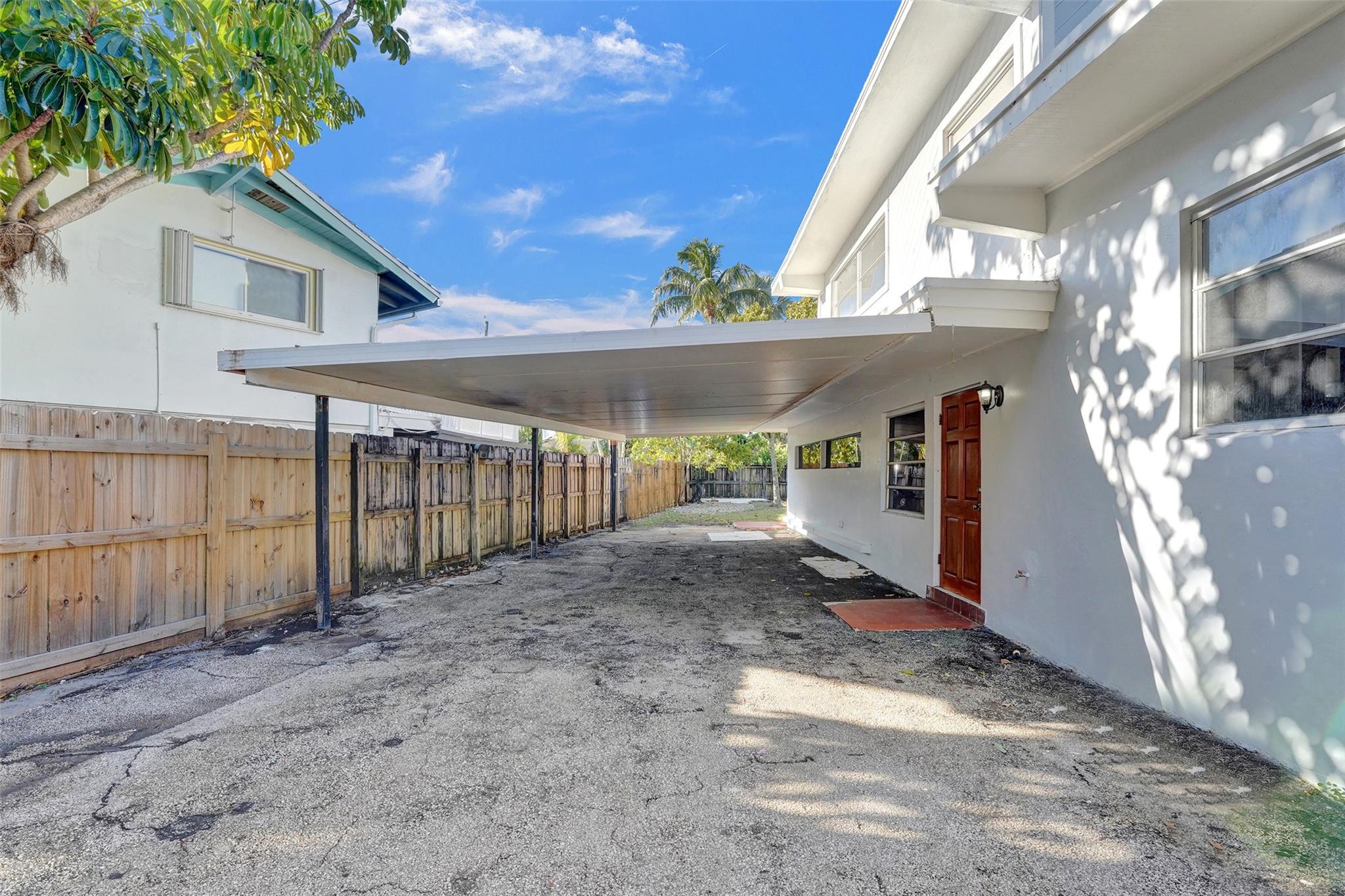3310 Sw 21st Street Property Photo 4