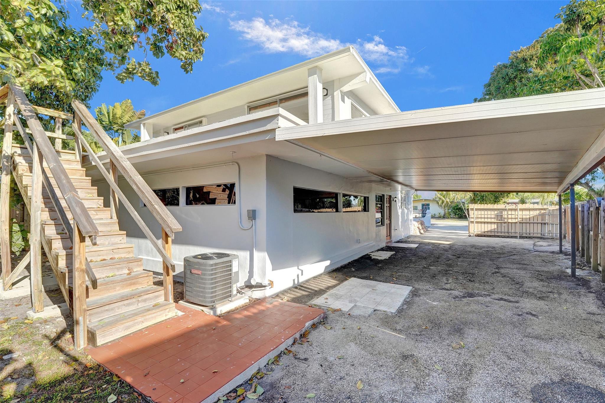 3310 Sw 21st Street Property Photo 5