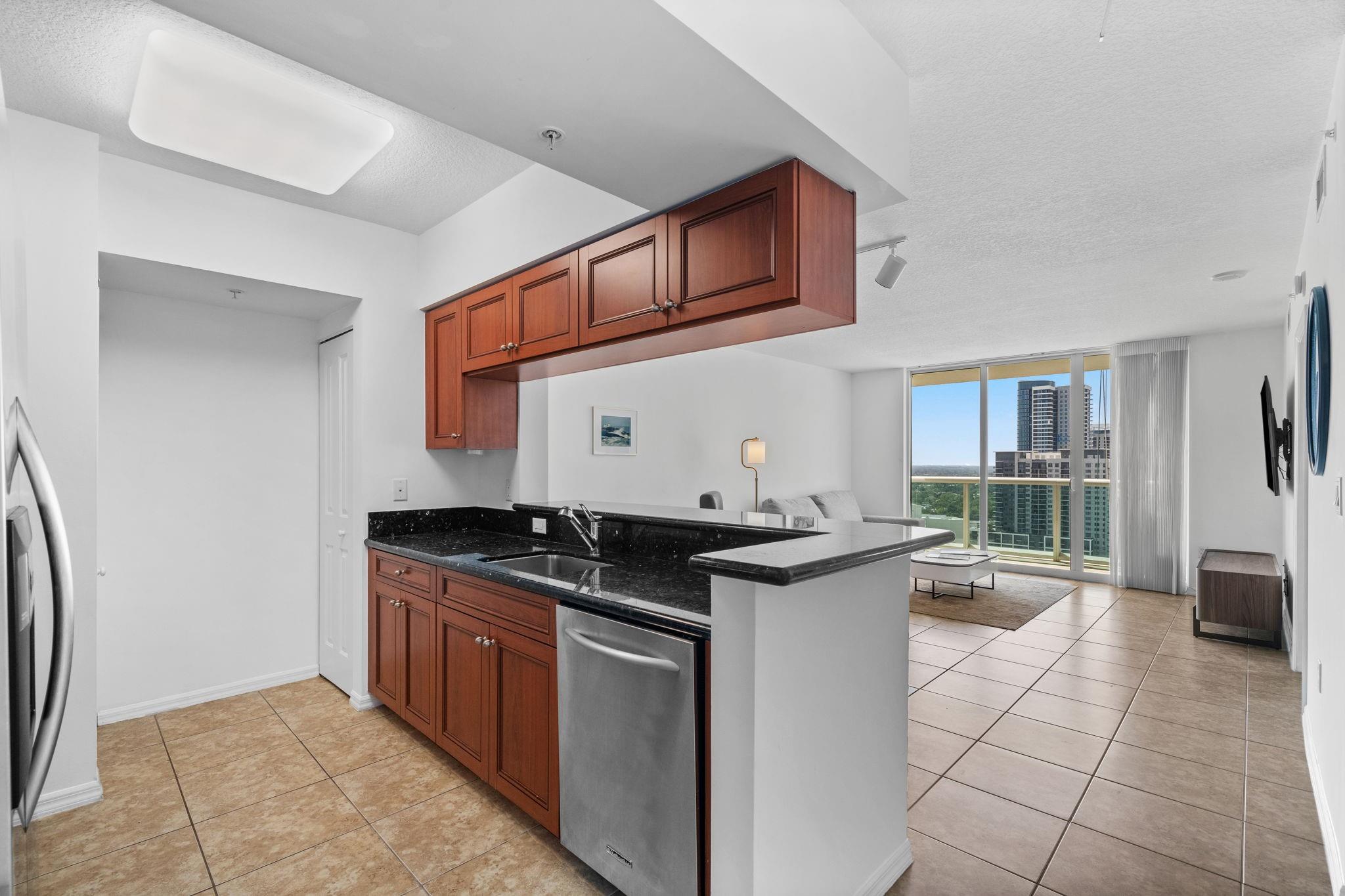 Watergarden Condo Real Estate Listings Main Image