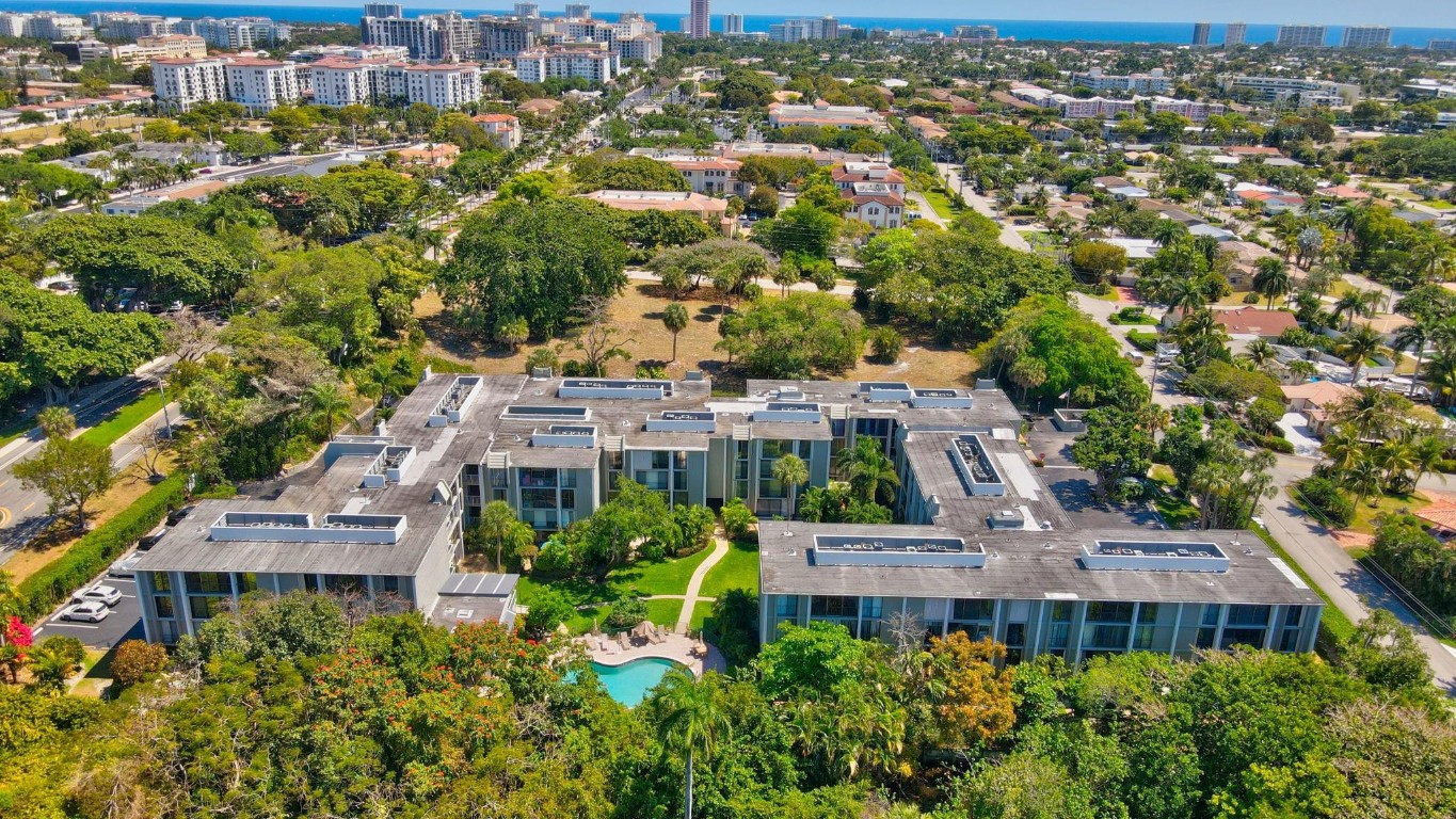 501 SW 11th Place 403