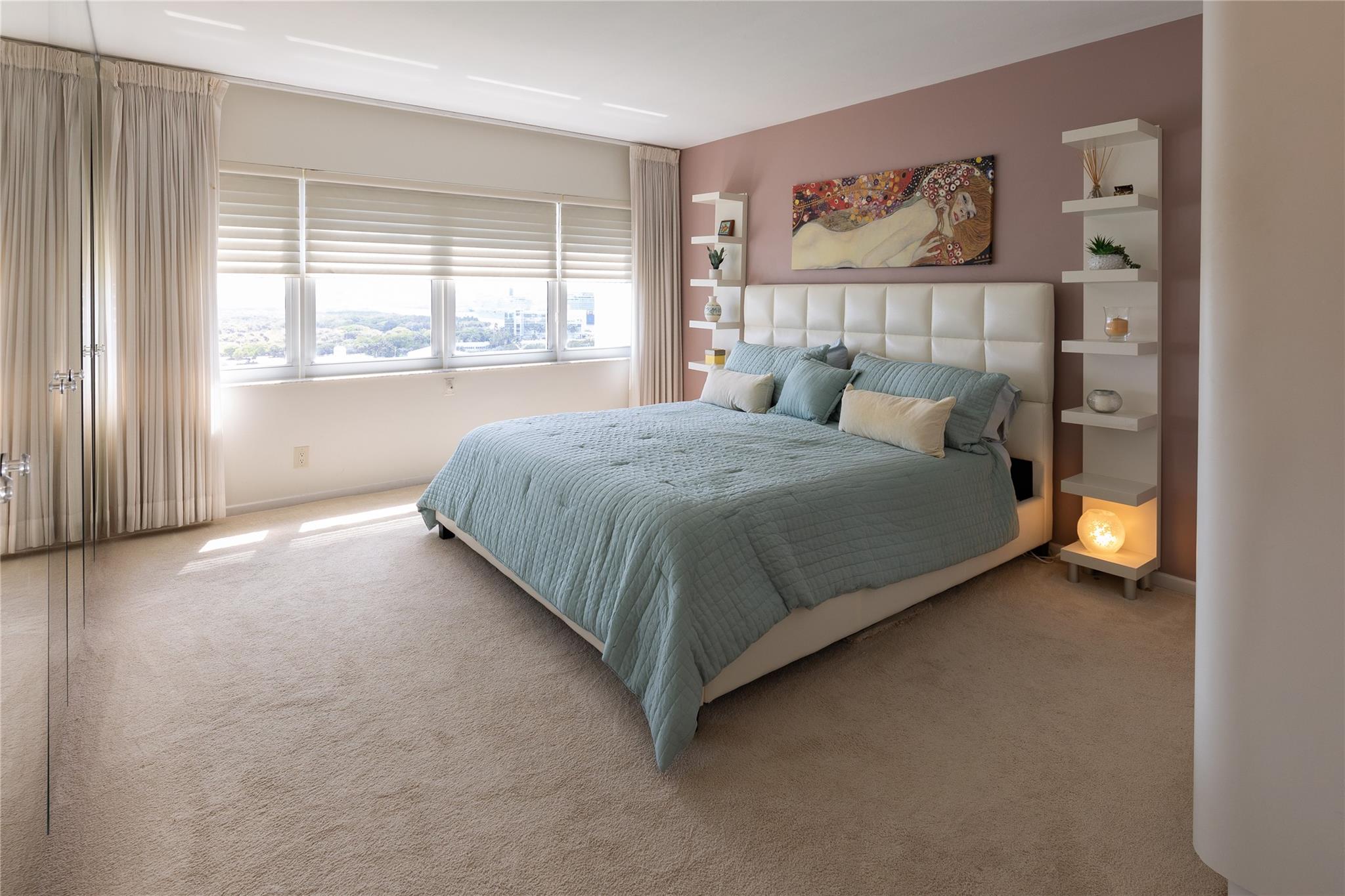 2100 S Ocean Dr 15h Property Photo 17