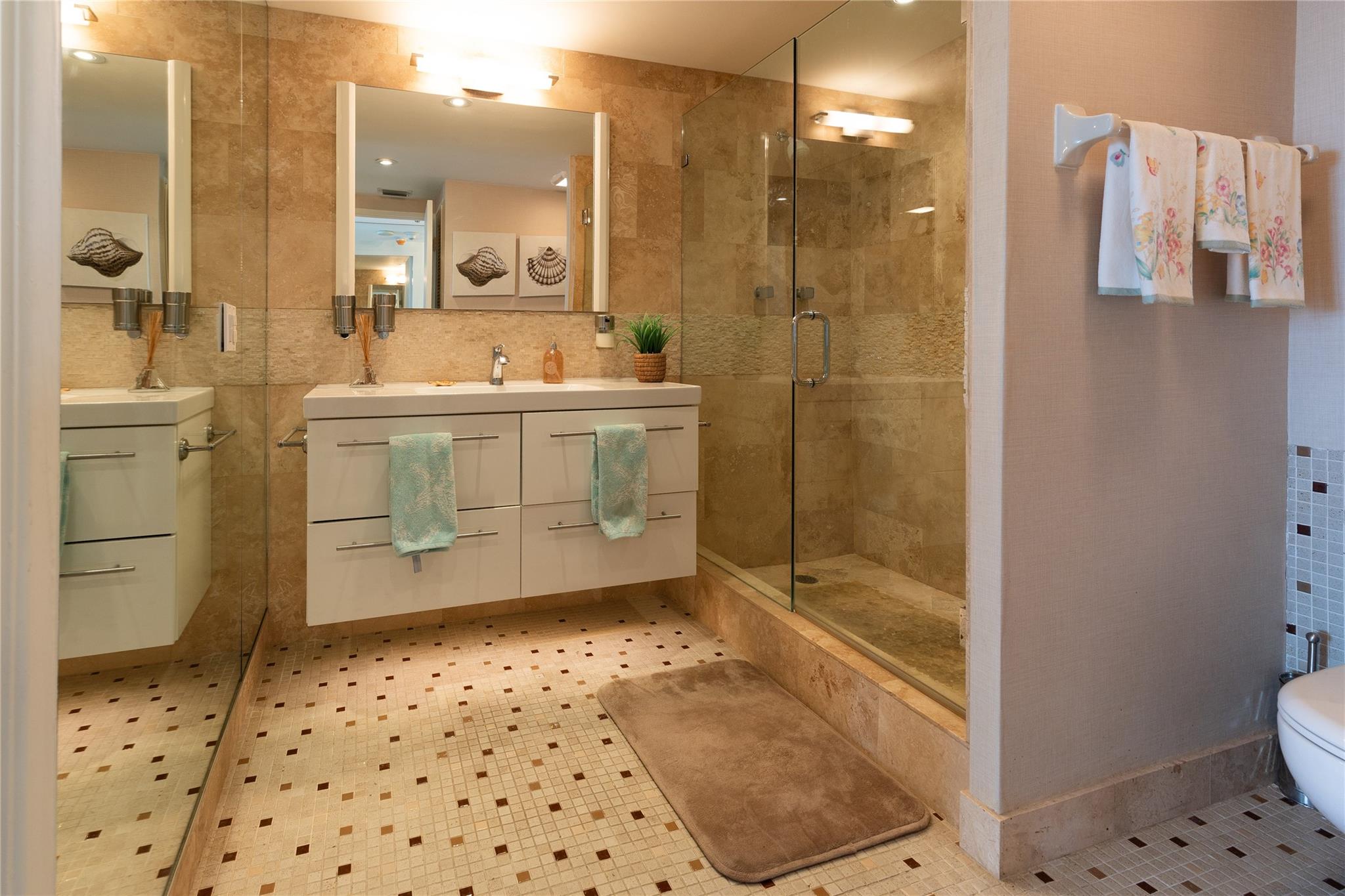 2100 S Ocean Dr 15h Property Photo 21
