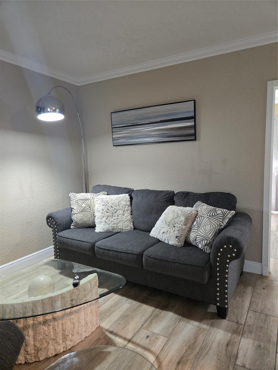 924 Se 2nd 11 Property Photo 5