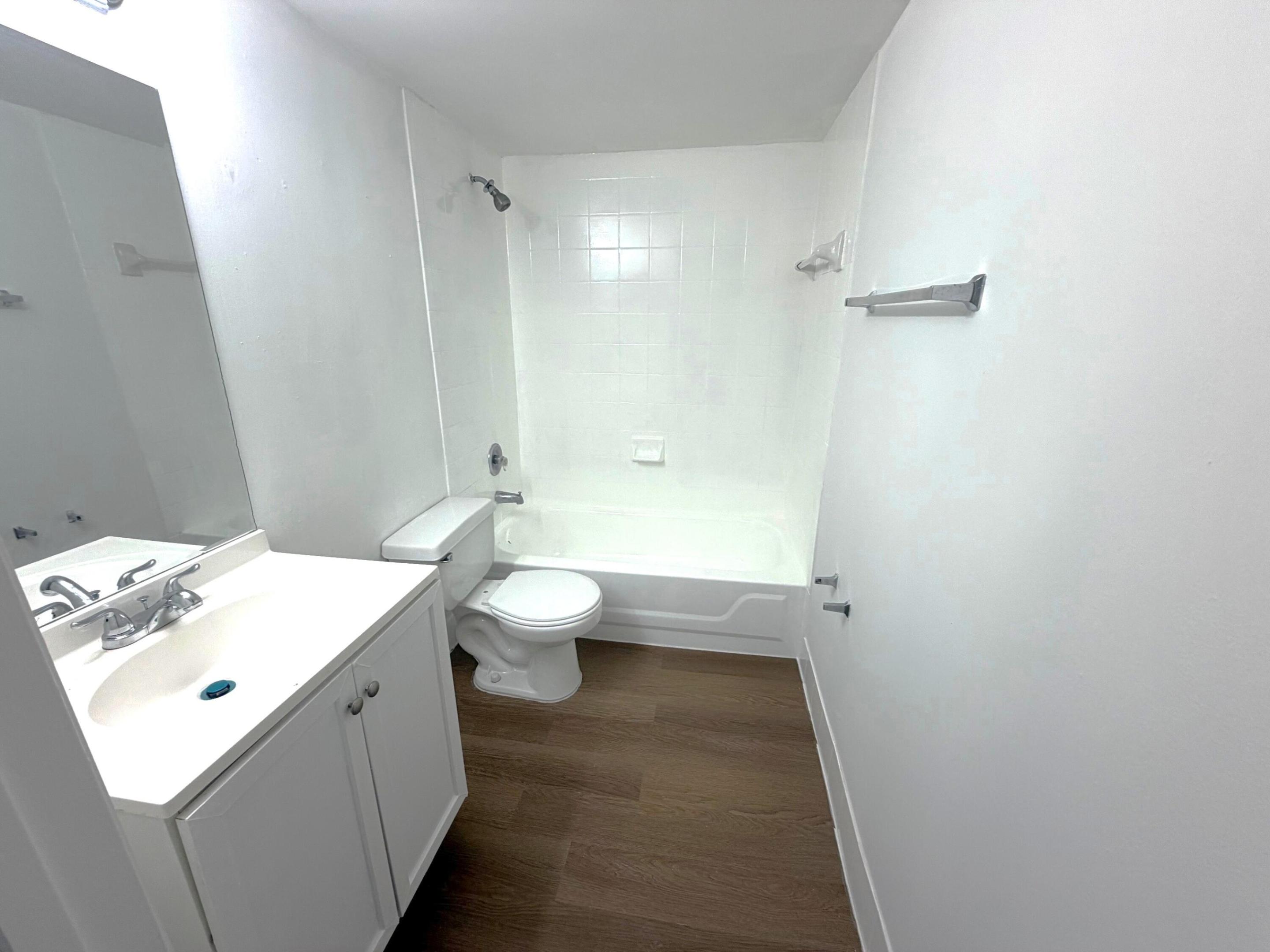 18860 Nw 57th Avenue 106 Property Photo 14