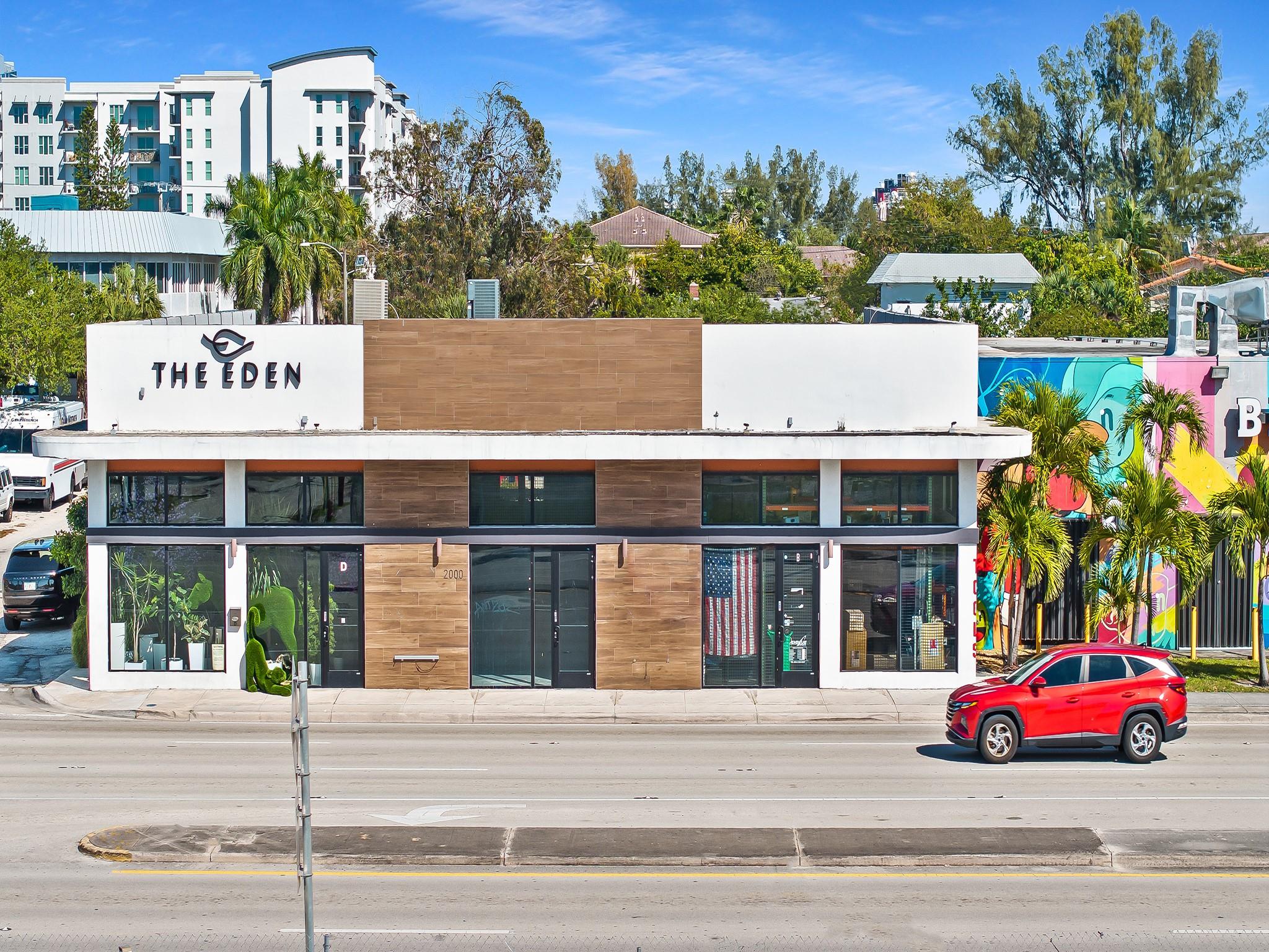 2000 S Federal Hwy Property Photo 2