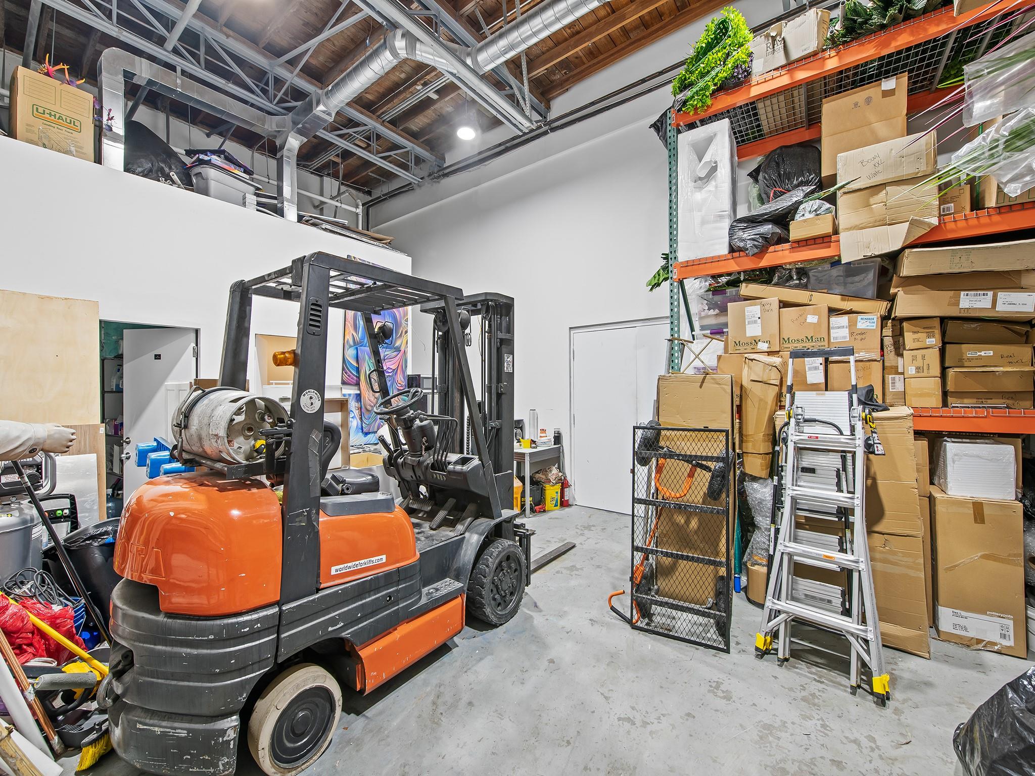 2000 S Federal Hwy Property Photo 6